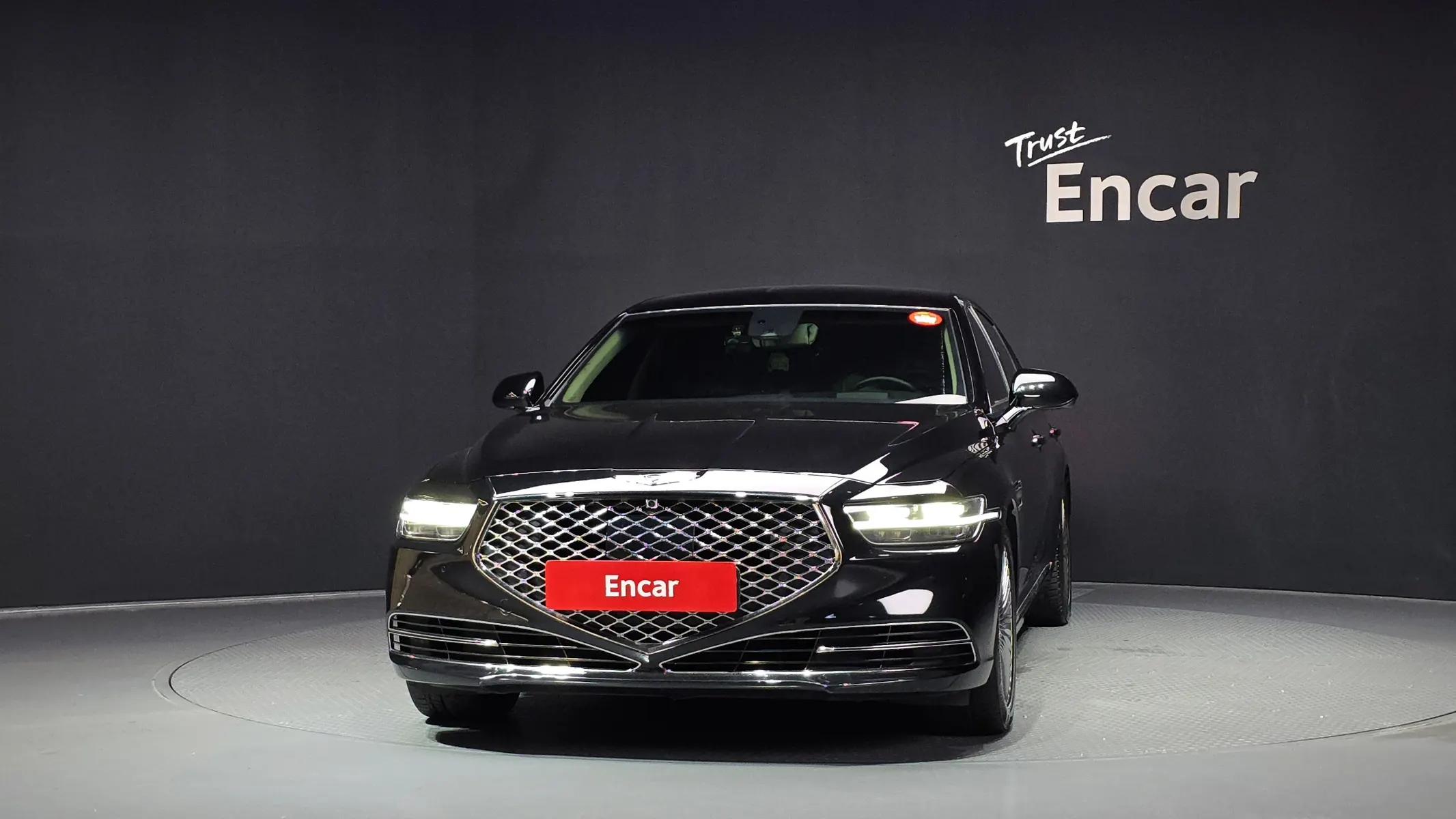 Genesis G90 3.8 AWD 2019 2/5
