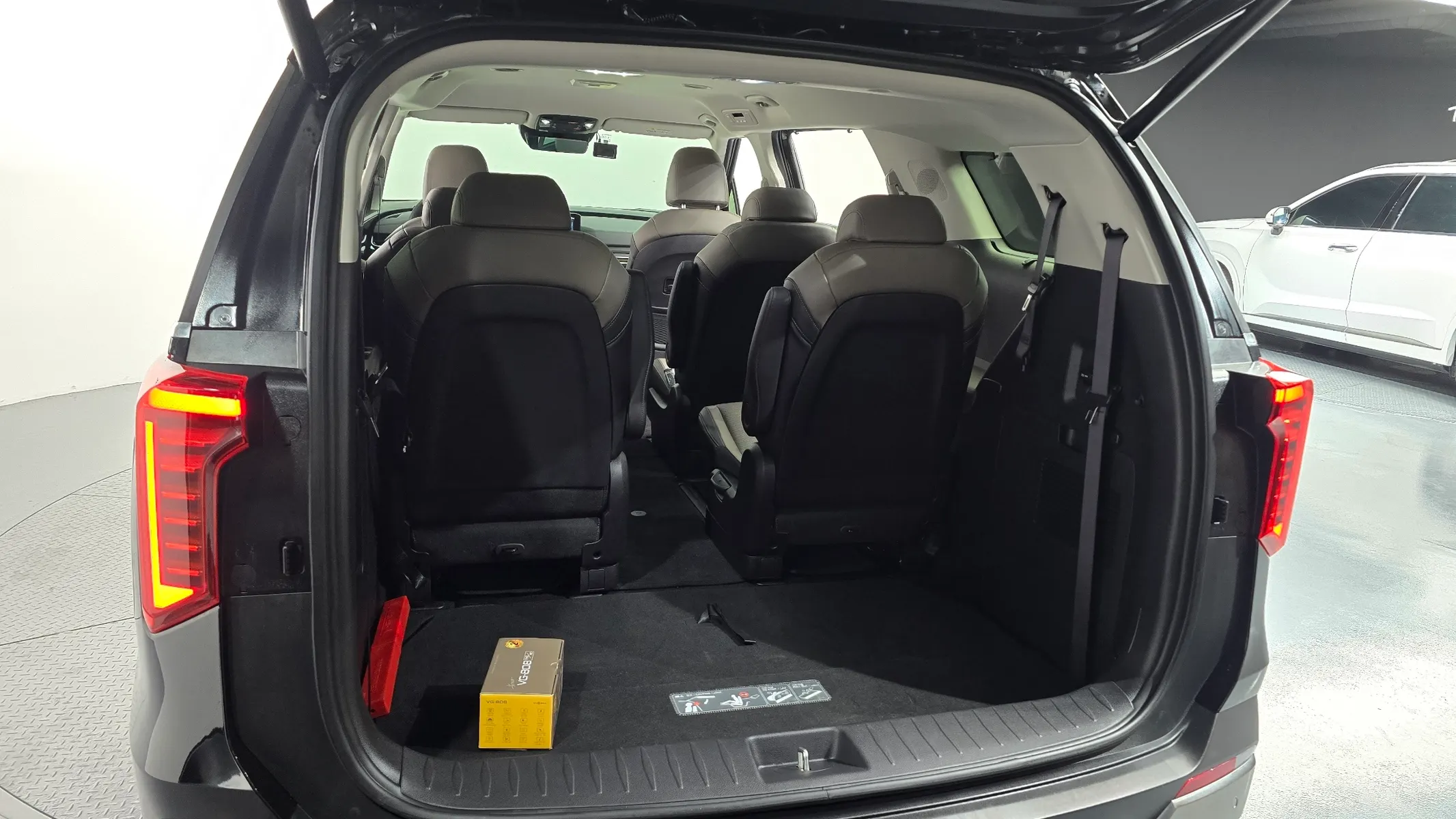 Kia 4 HEV 9 2024 31/32