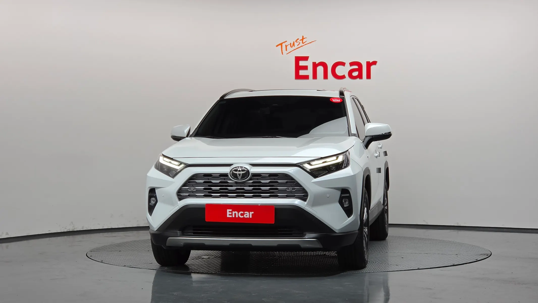 Toyota RAV4 5 2.5 4WD LTD 2025 3/35