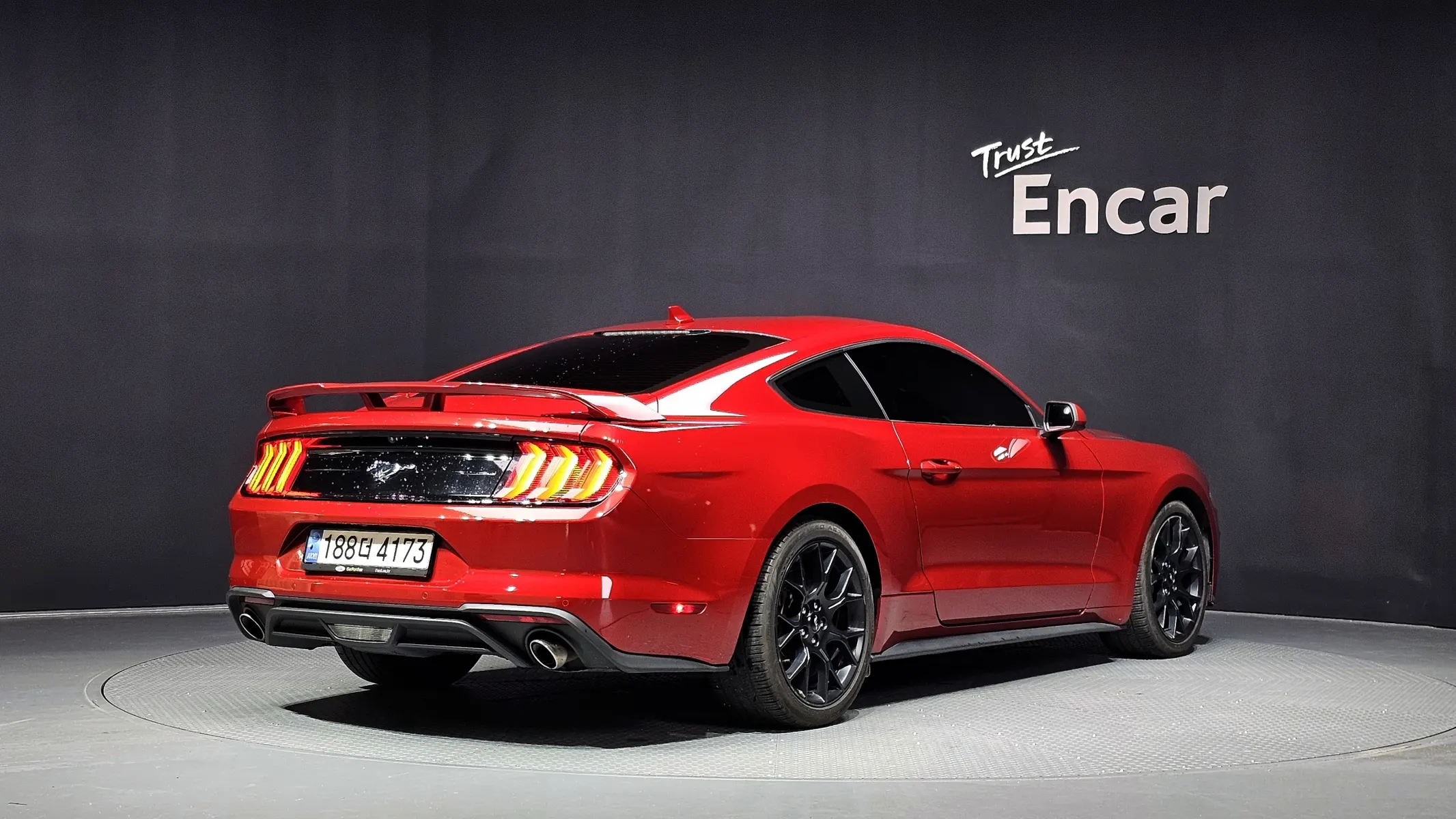 Ford 머스탱 2022 2/31