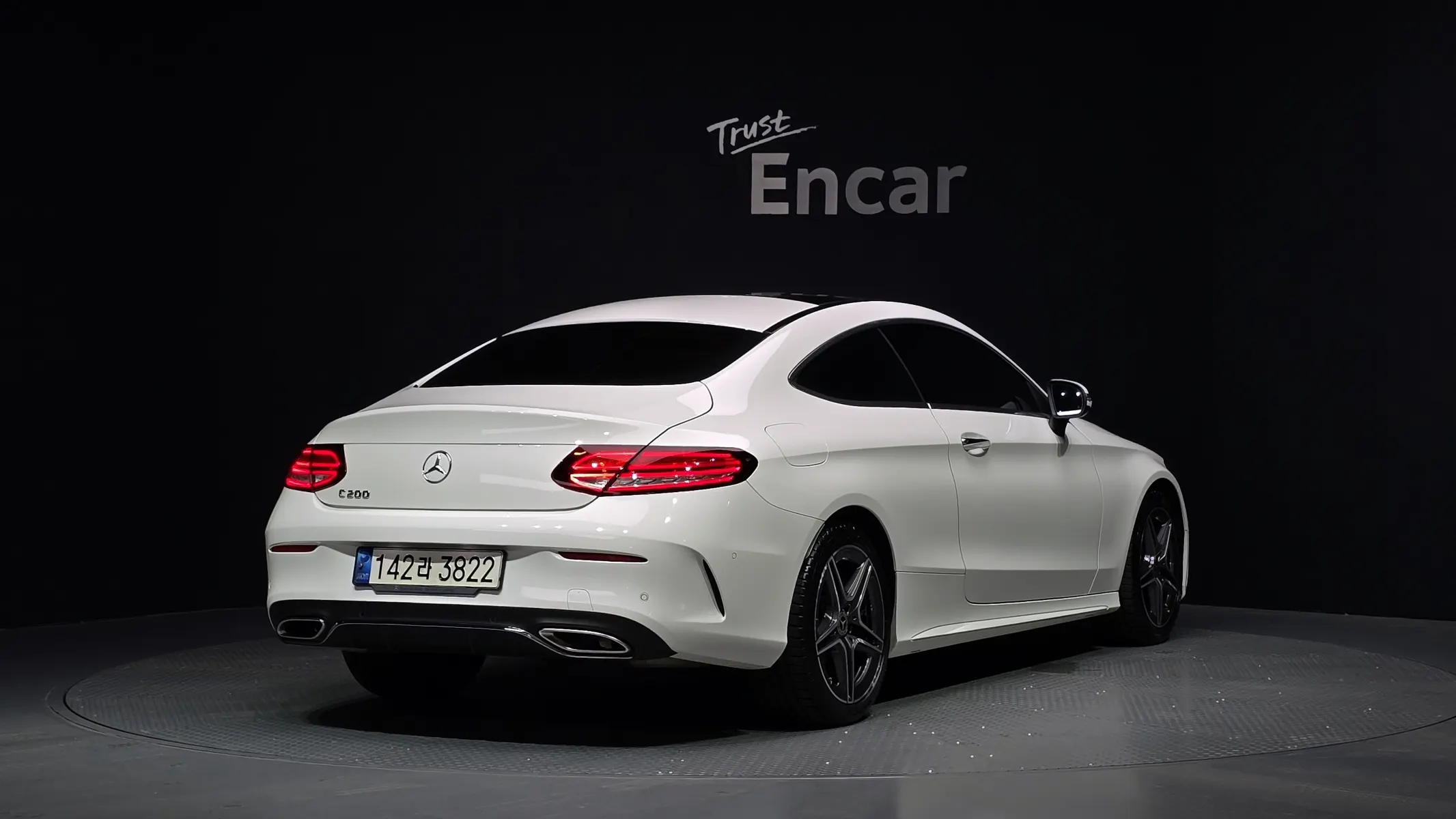 Mercedes-Benz C-Class W205 C200 2021 2/32