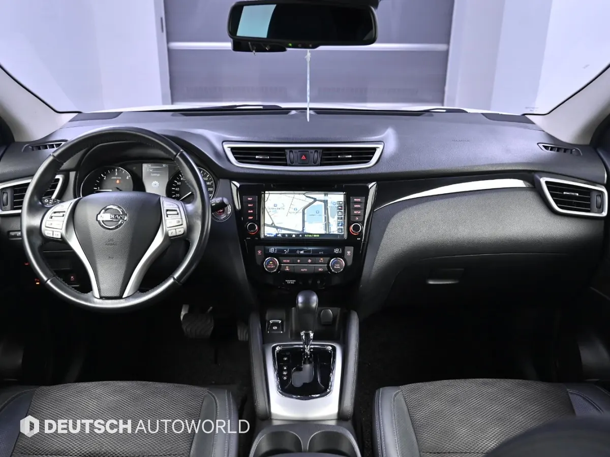 Nissan 2 1.6 SL 2015 4/5