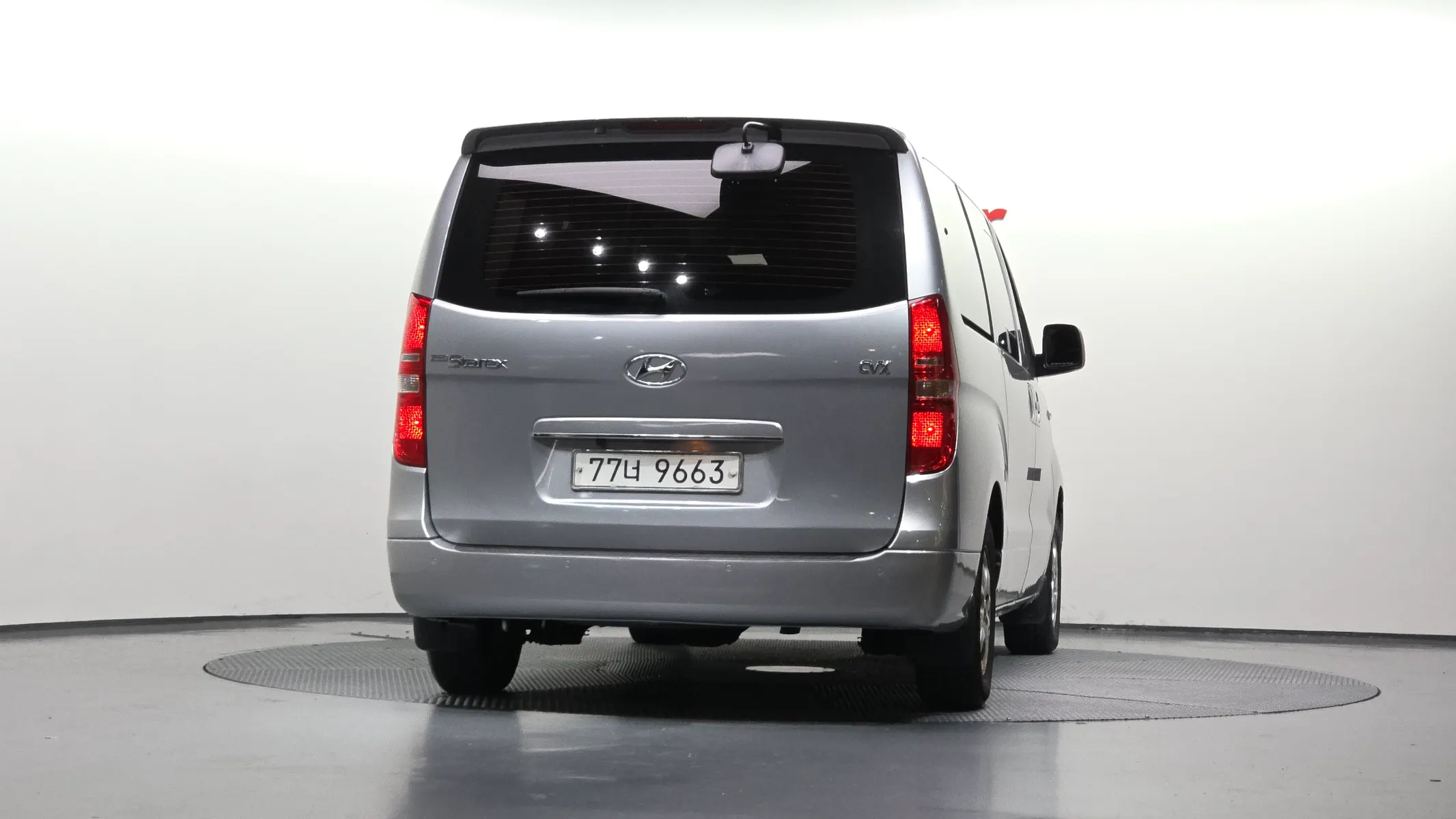 Hyundai Grand Starex 11 2011 3/5