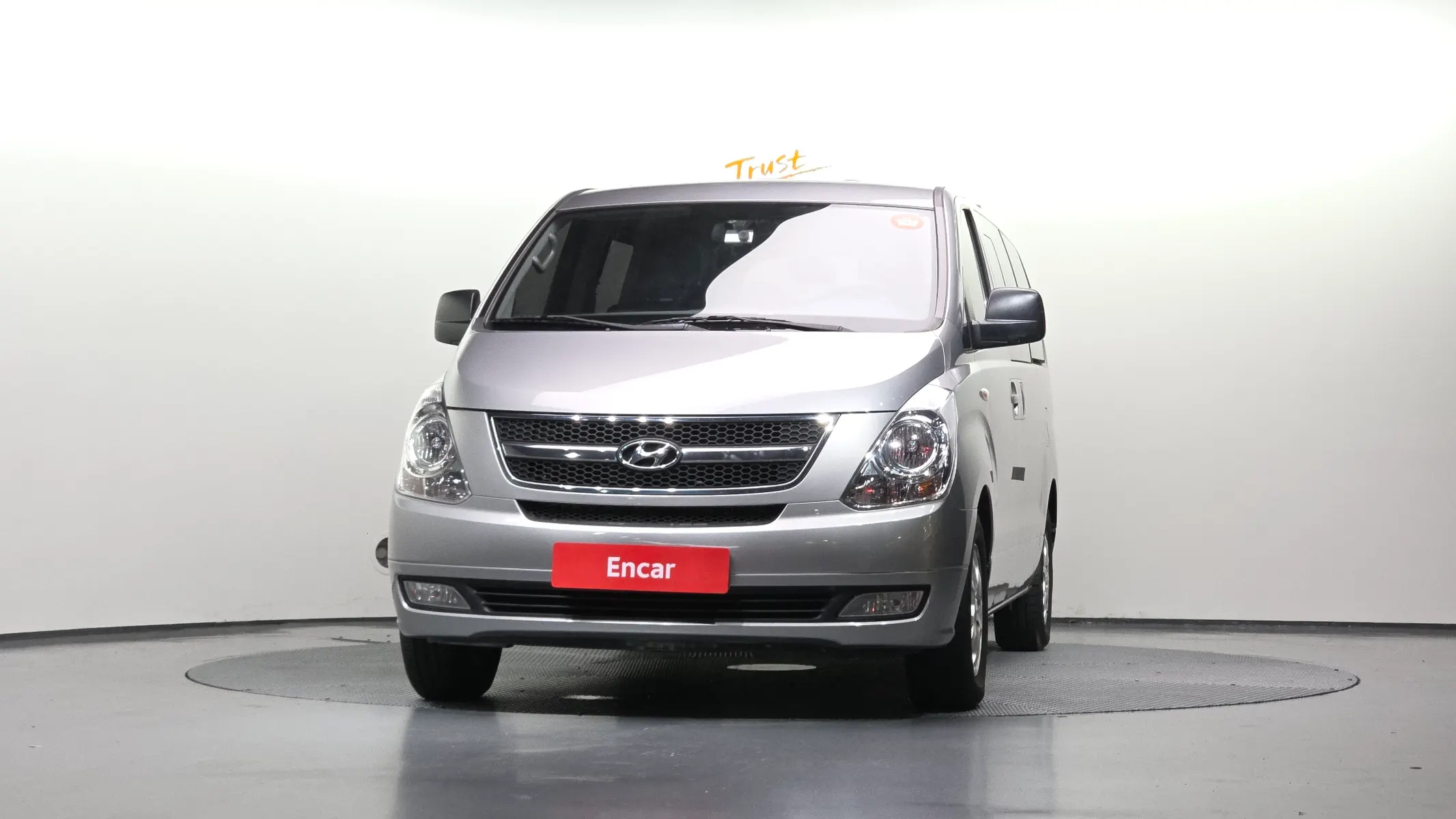 Hyundai Grand Starex 11 2011 2/5