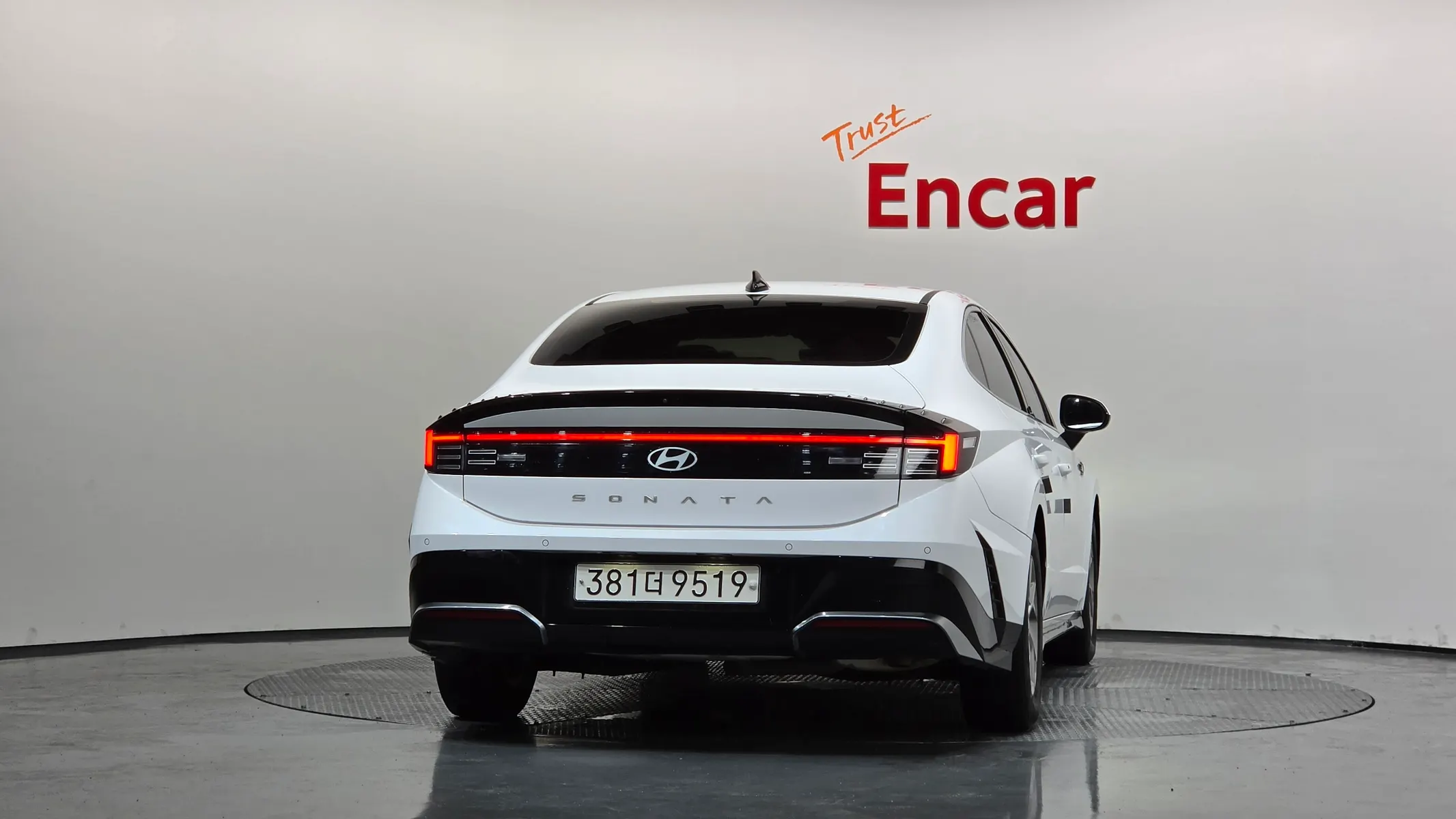 Hyundai (DN8) 2.0 LPG() 2023 3/5