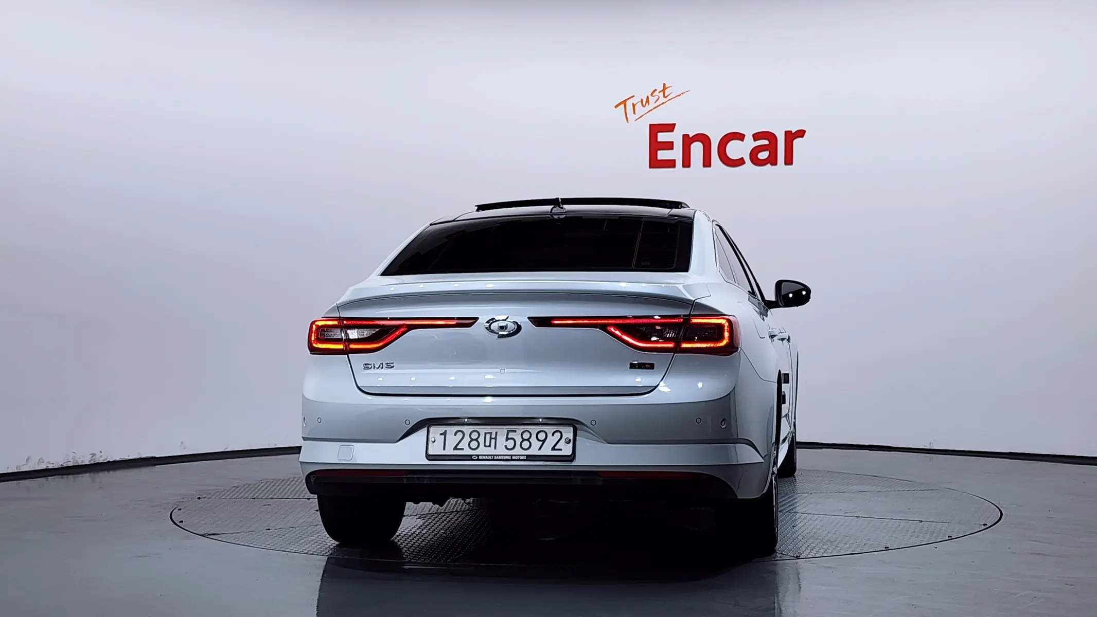 Renault Korea SM6 2.0 GDe RE 2017 3/5