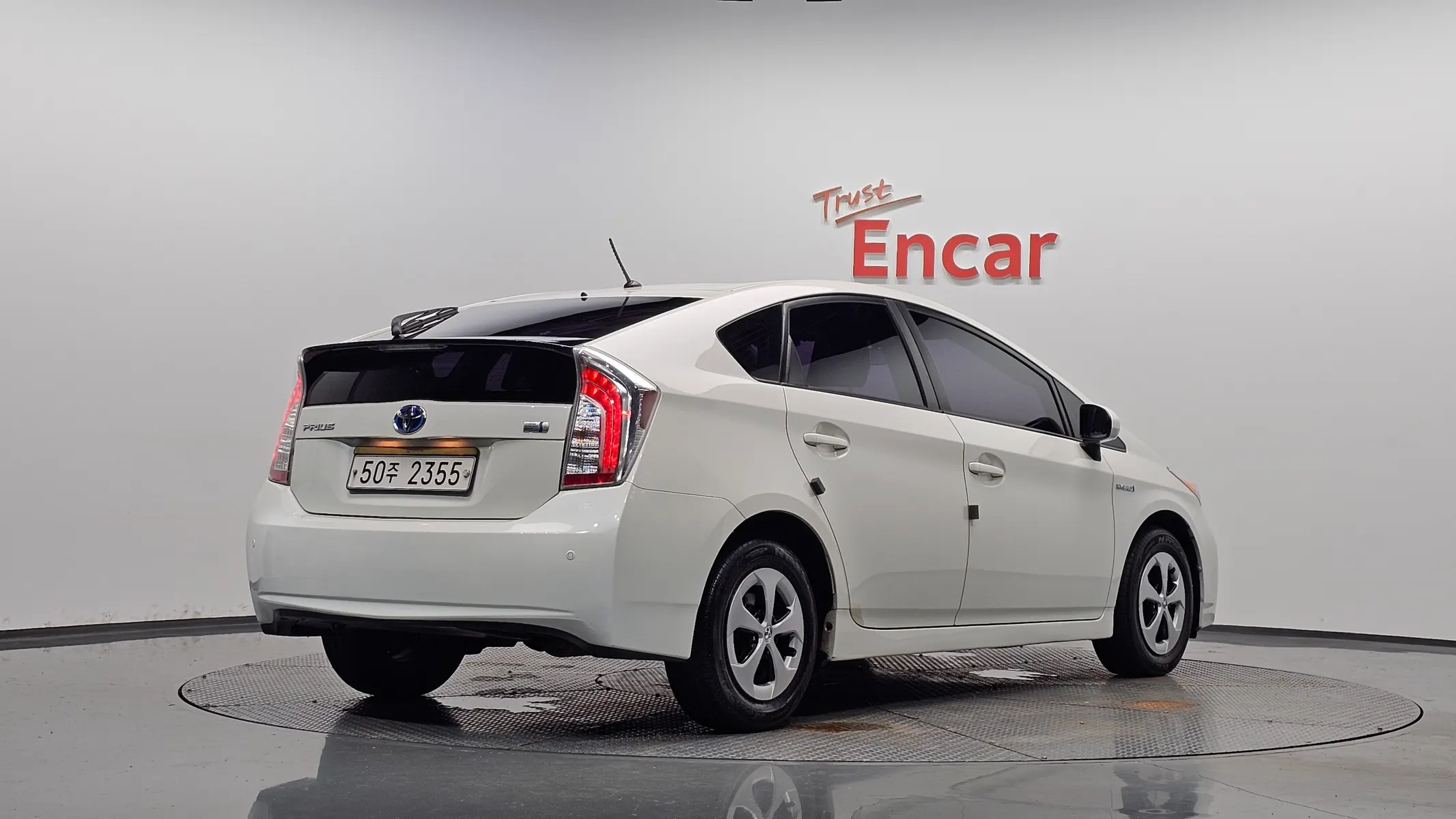 Toyota 프리우스 1.8 E 2012 2/33