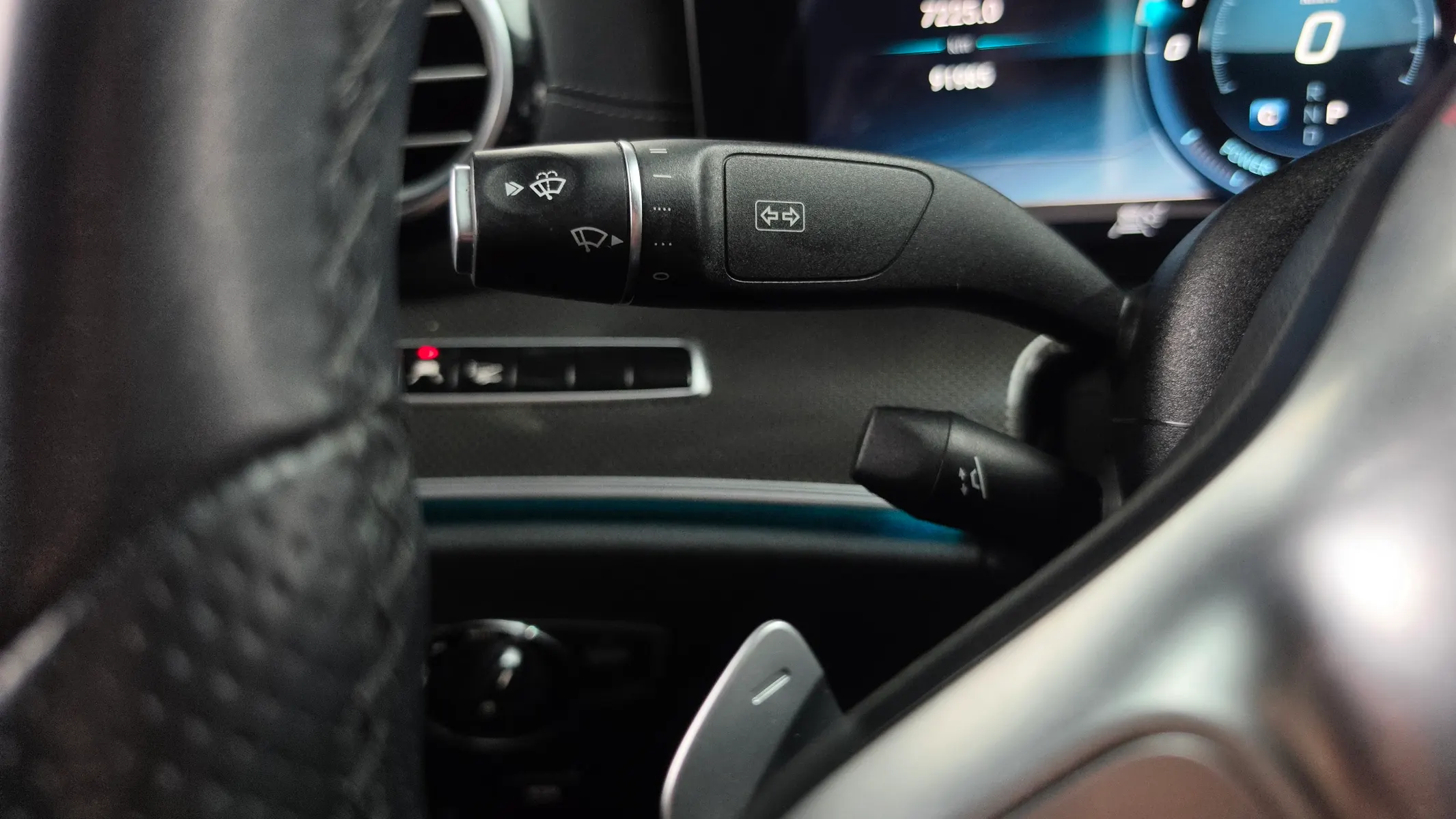 Mercedes-Benz E-Class W213 E350 4MATIC AMG Line 2019 35/36