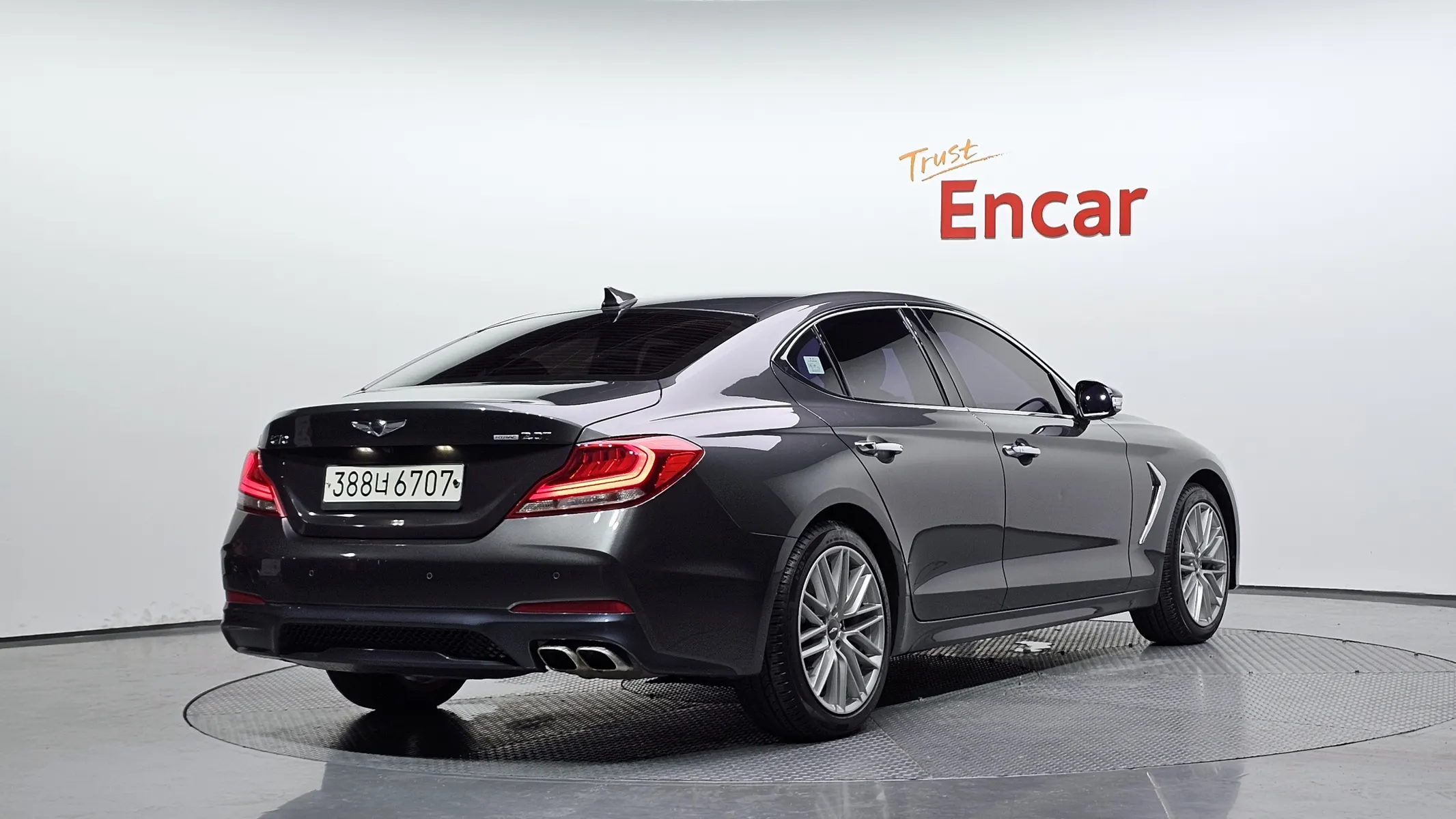 Genesis G70 2.0T AWD 2019 2/36