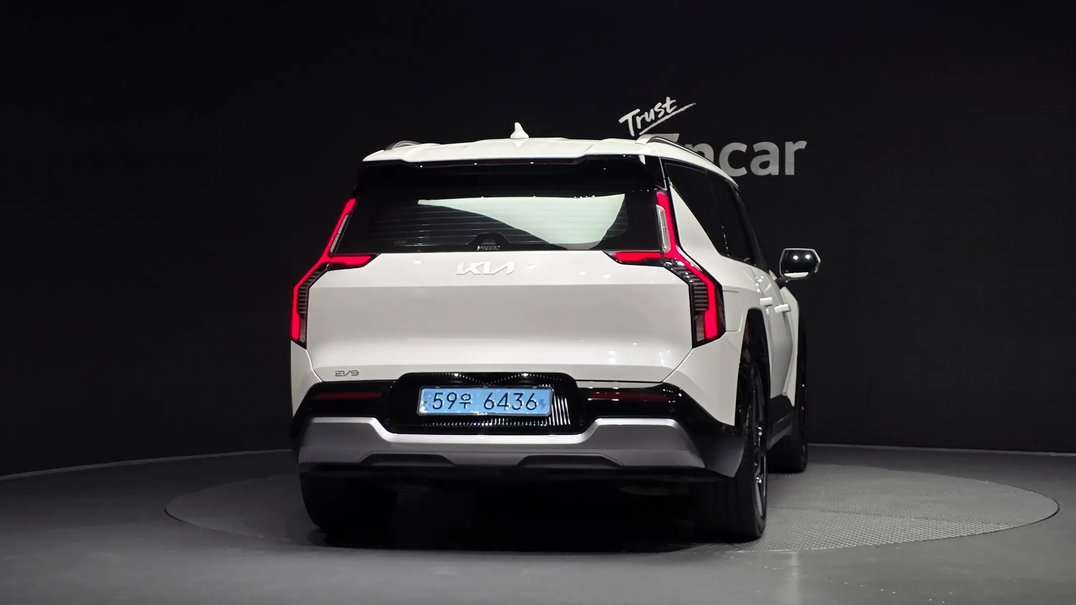 Kia EV9 4WD 2023 2/5