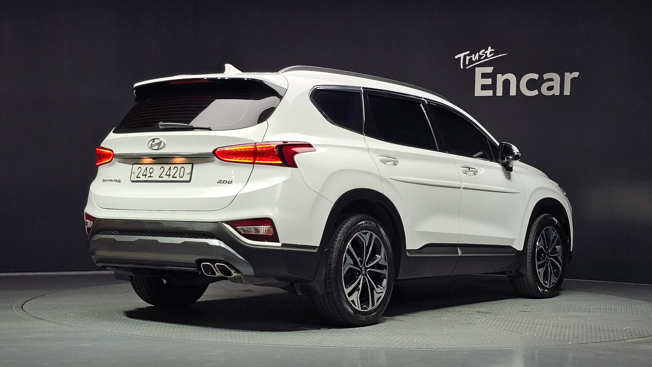 Hyundai TM 2.0 2WD 2019 2/33