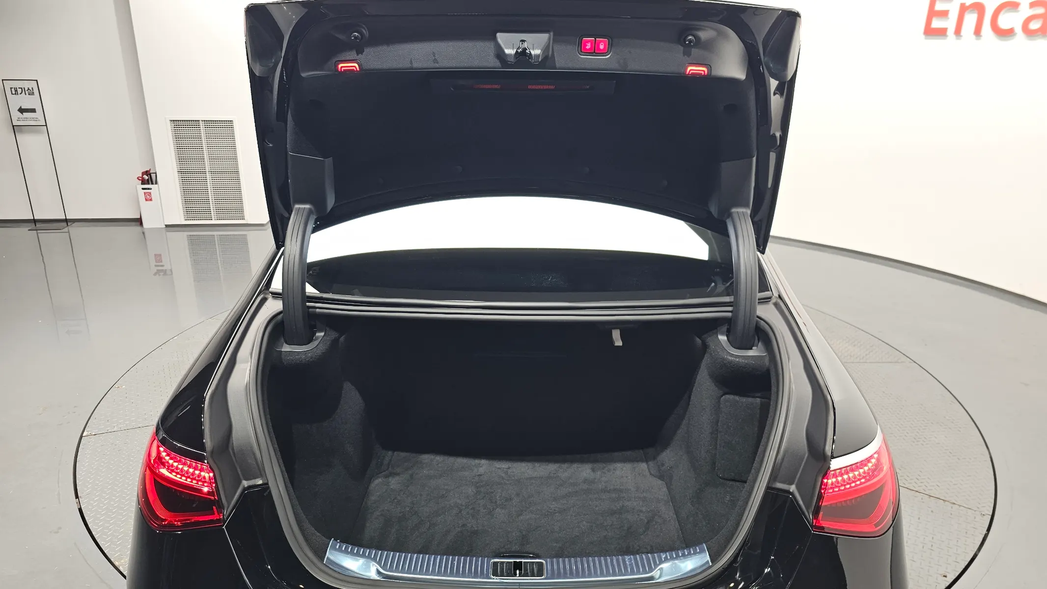 Mercedes-Benz S-Class W223 S580L 4MATIC 2022 20/21