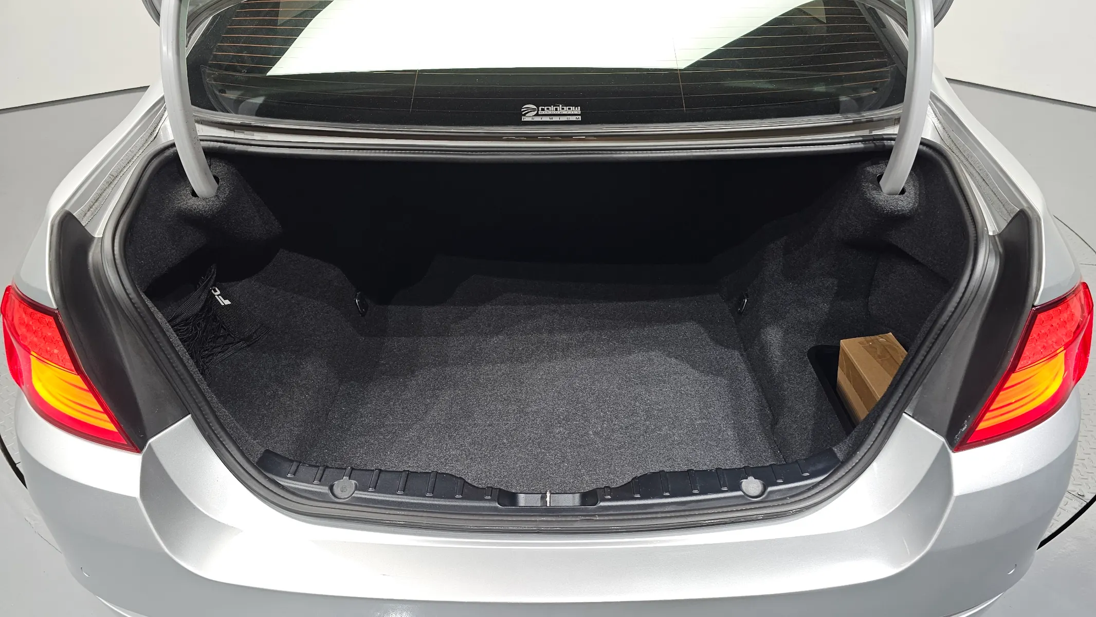 BMW 5 Series (F10) 520d 2012 20/21