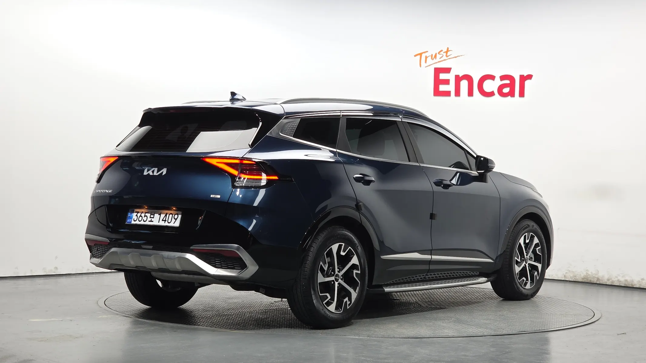 Kia 5 2WD 2023 2/39