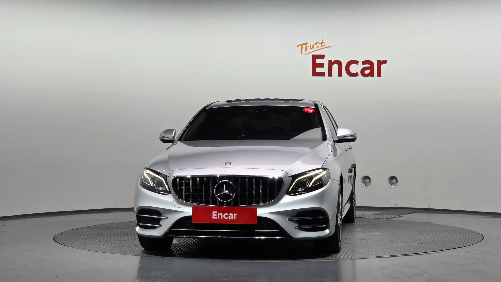 Mercedes-Benz E-Class W213 E300 AMG Line 2019 3/38