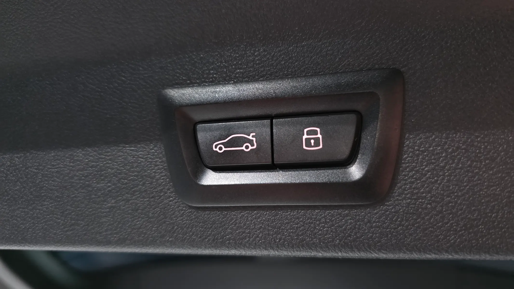BMW iX3 M 2023 31/32
