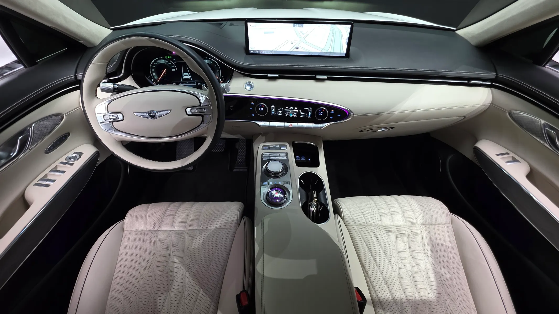 Genesis GV70 2.5T AWD 2023 4/5