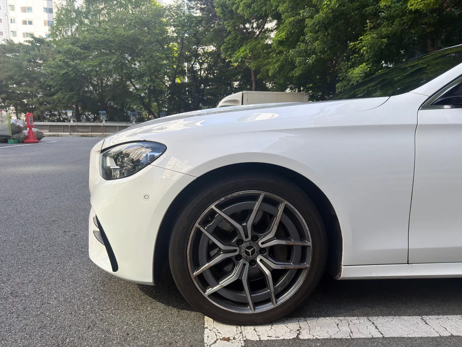 Mercedes-Benz E-Class W213 E220d 4MATIC AMG Line 2022 6/7