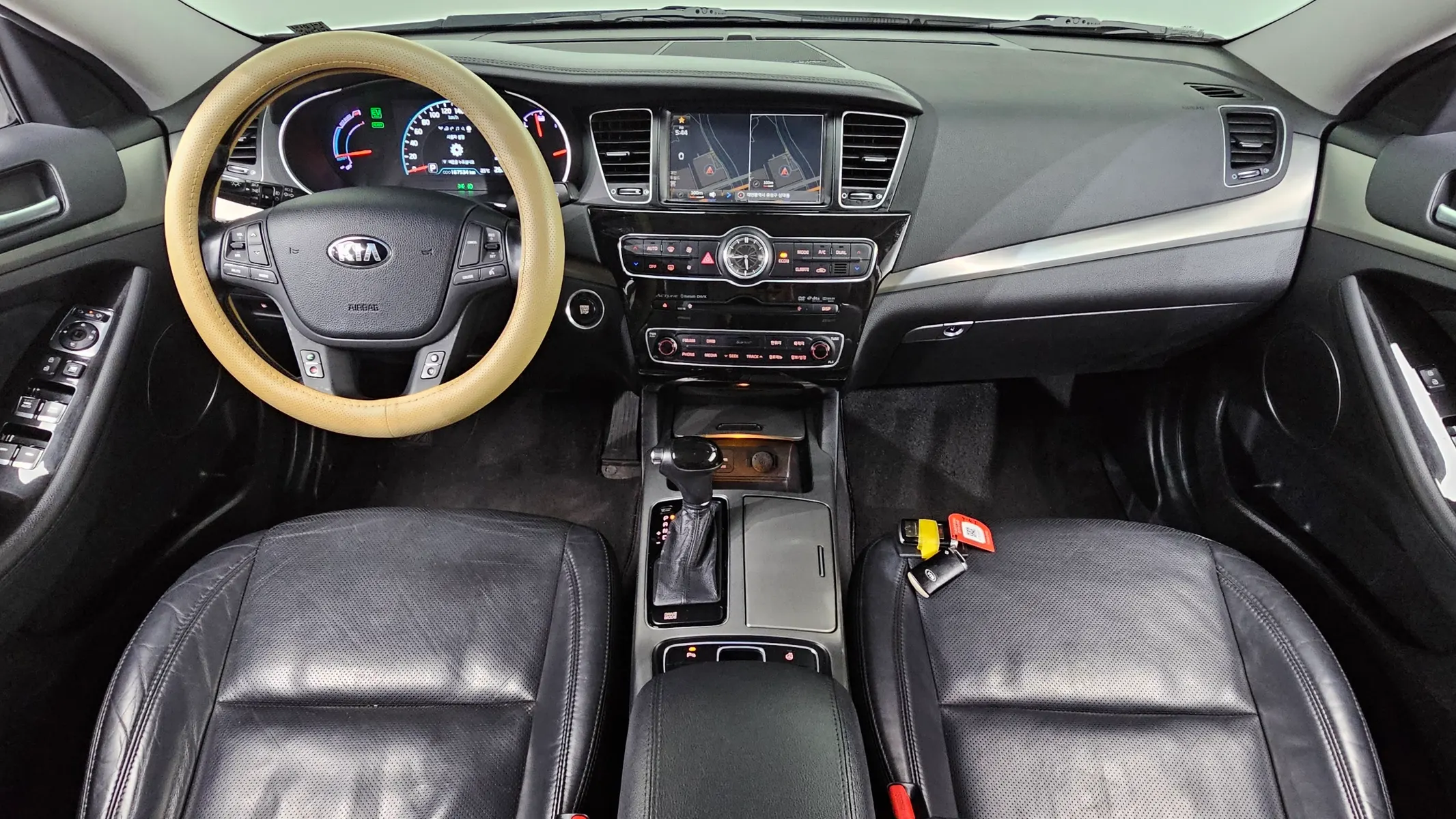 Kia K7 700h 2015 4/5