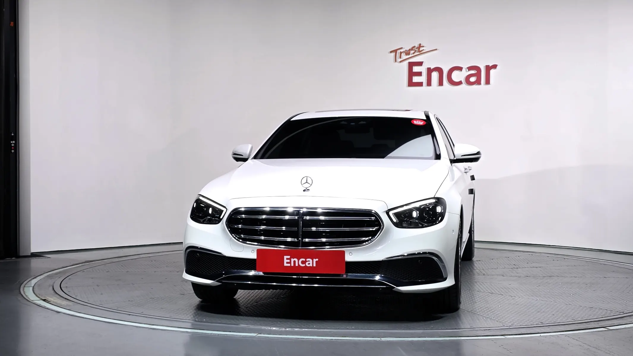 Mercedes-Benz E-Class W213 E250 2022 3/34