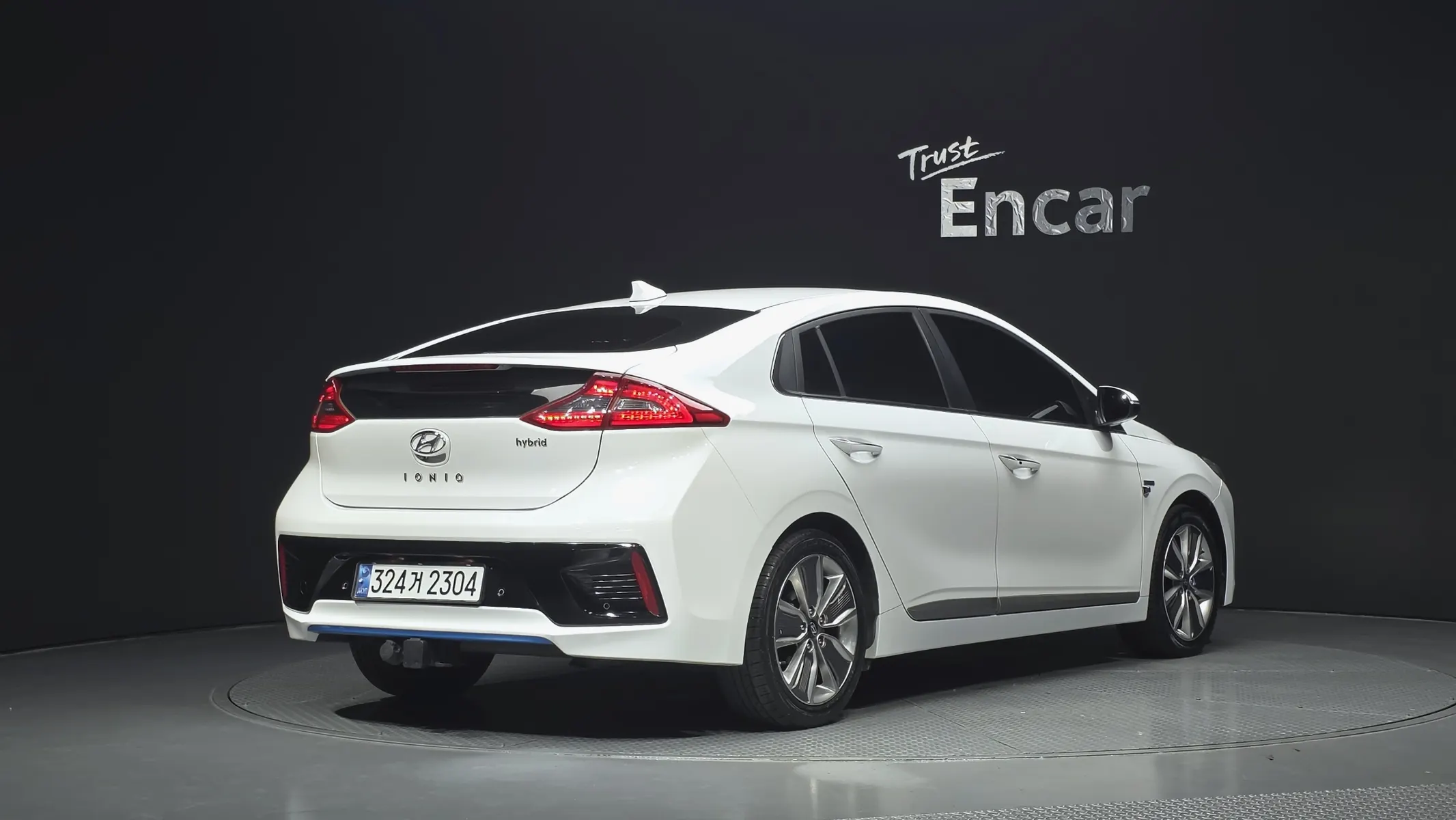 Hyundai 아이오닉 하이브리드 Q 2016 2/33