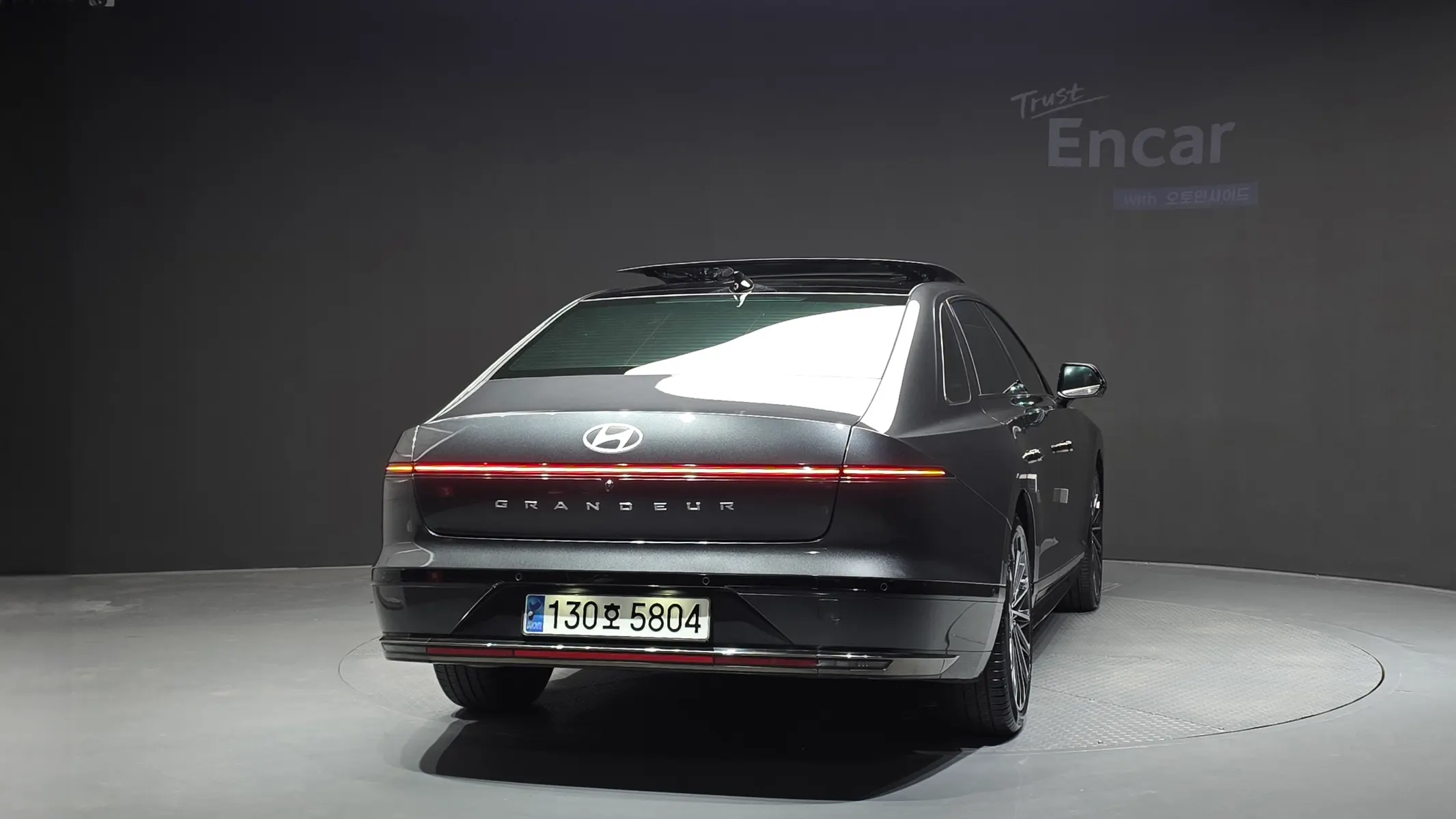 Hyundai (GN7) 2023 3/5