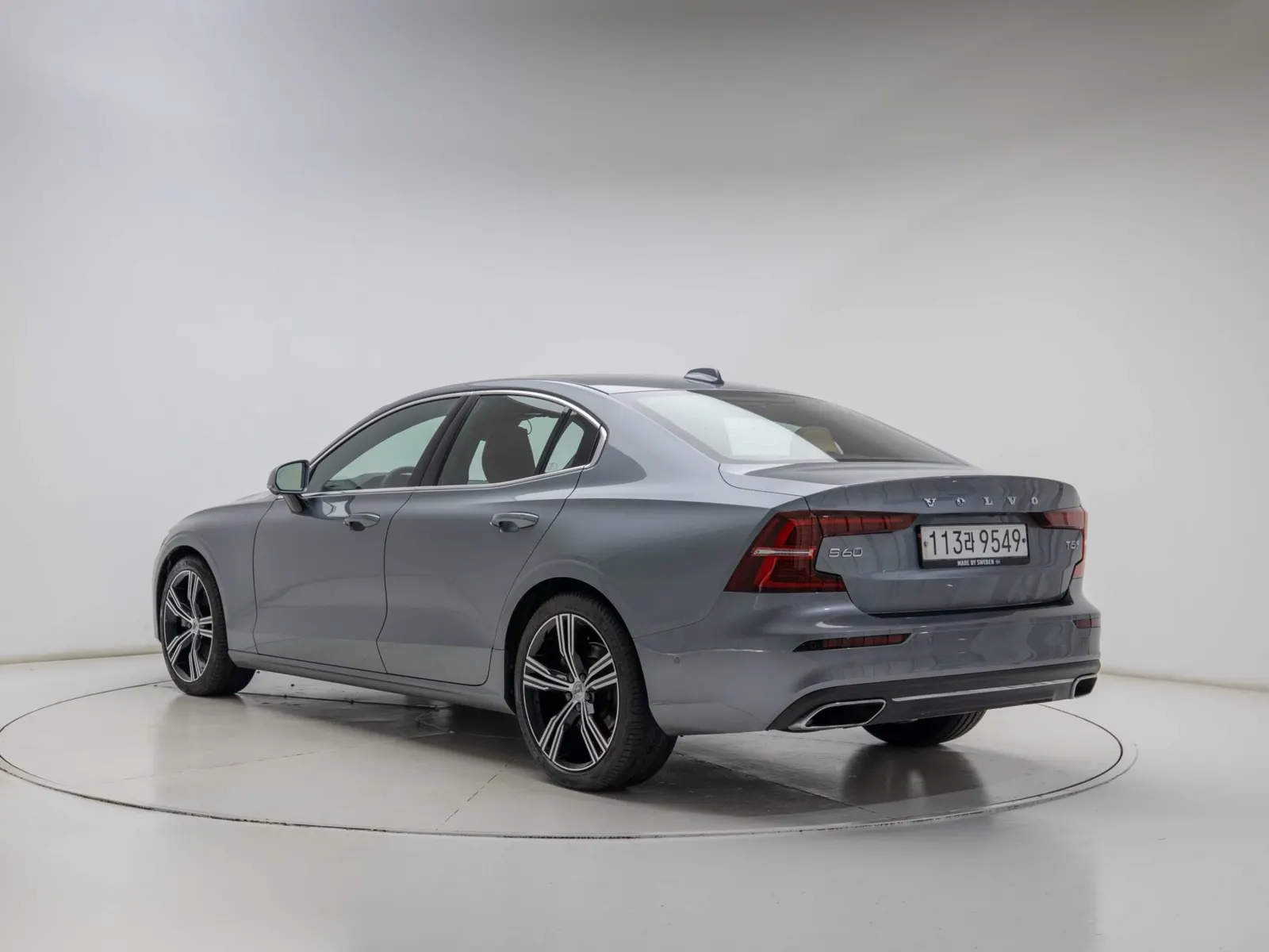 Volvo S60 3 T5 2019 3/5