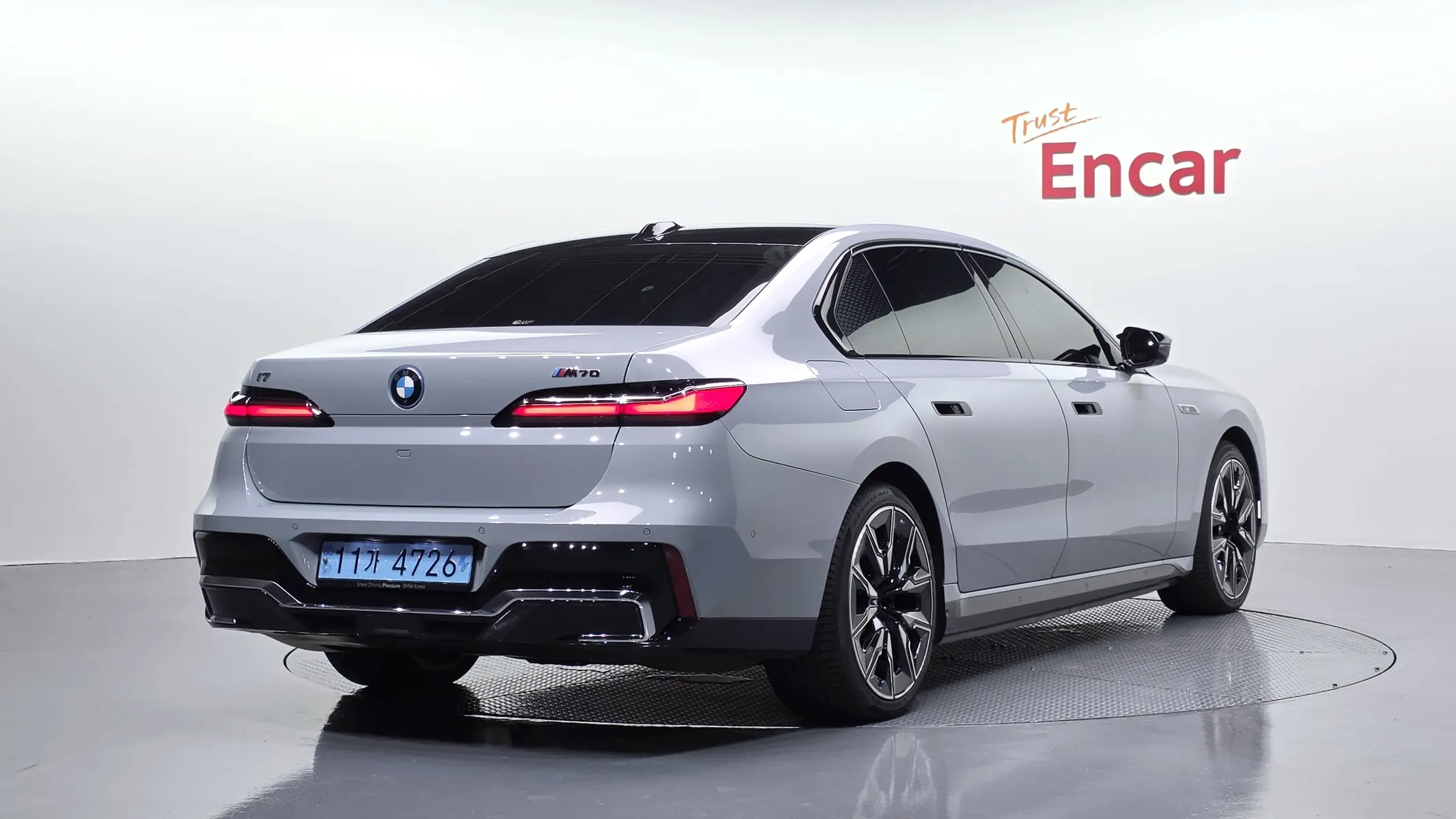 BMW i7 (G70) M70 xDrive 2023 2/21