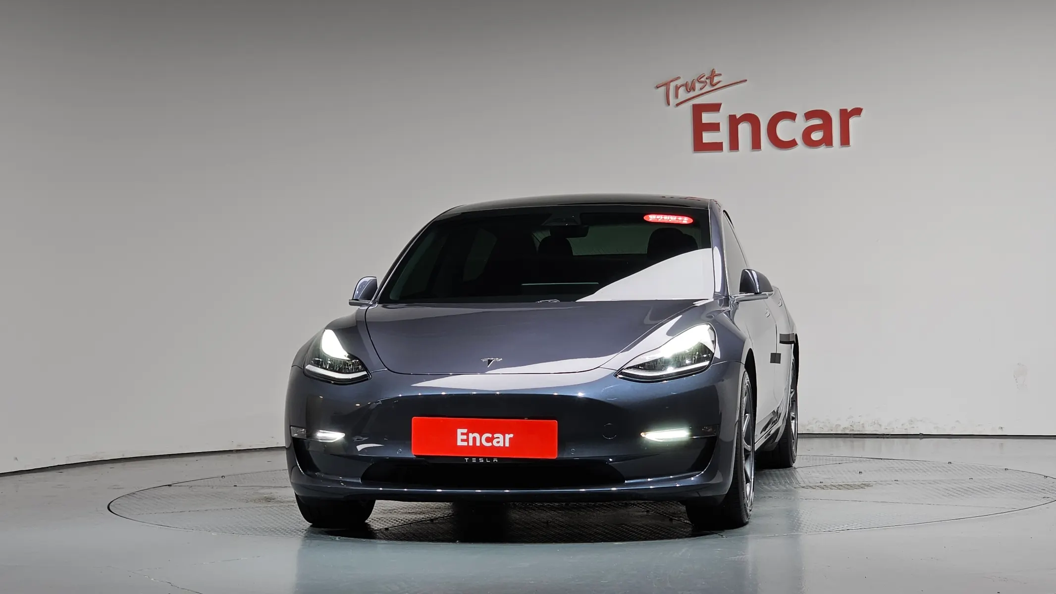 Tesla 3 AWD 2020 2/5