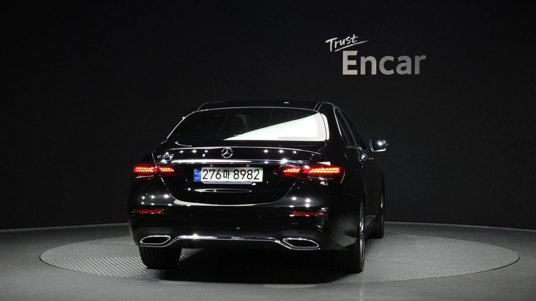 Mercedes-Benz E-Class W213 E250 AMG Line 2022 3/36