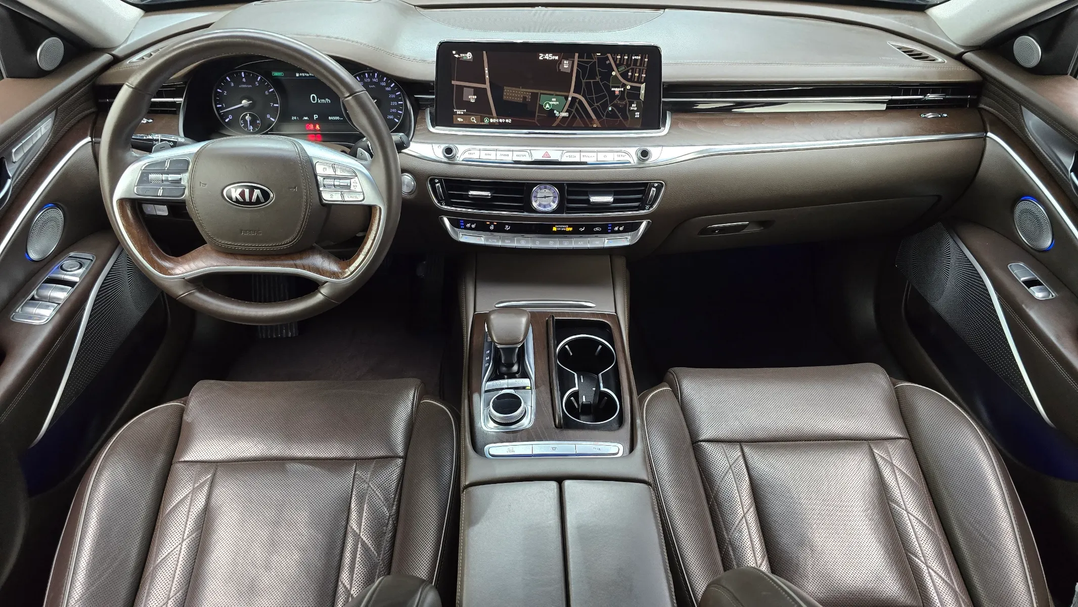 Kia K9 3.8 GDI AWD 2019 4/5