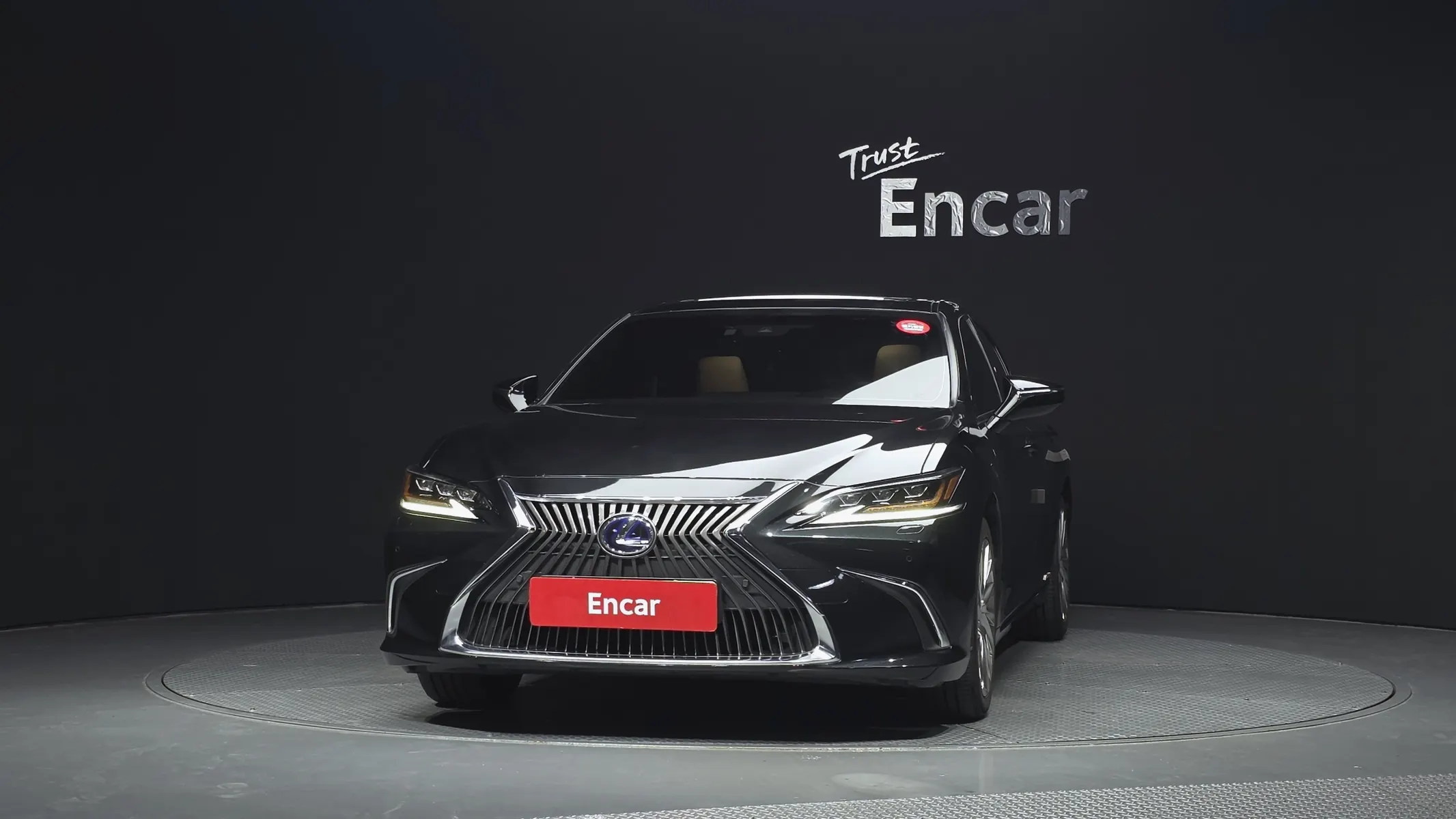 Lexus ES300h 7 2021 2/5