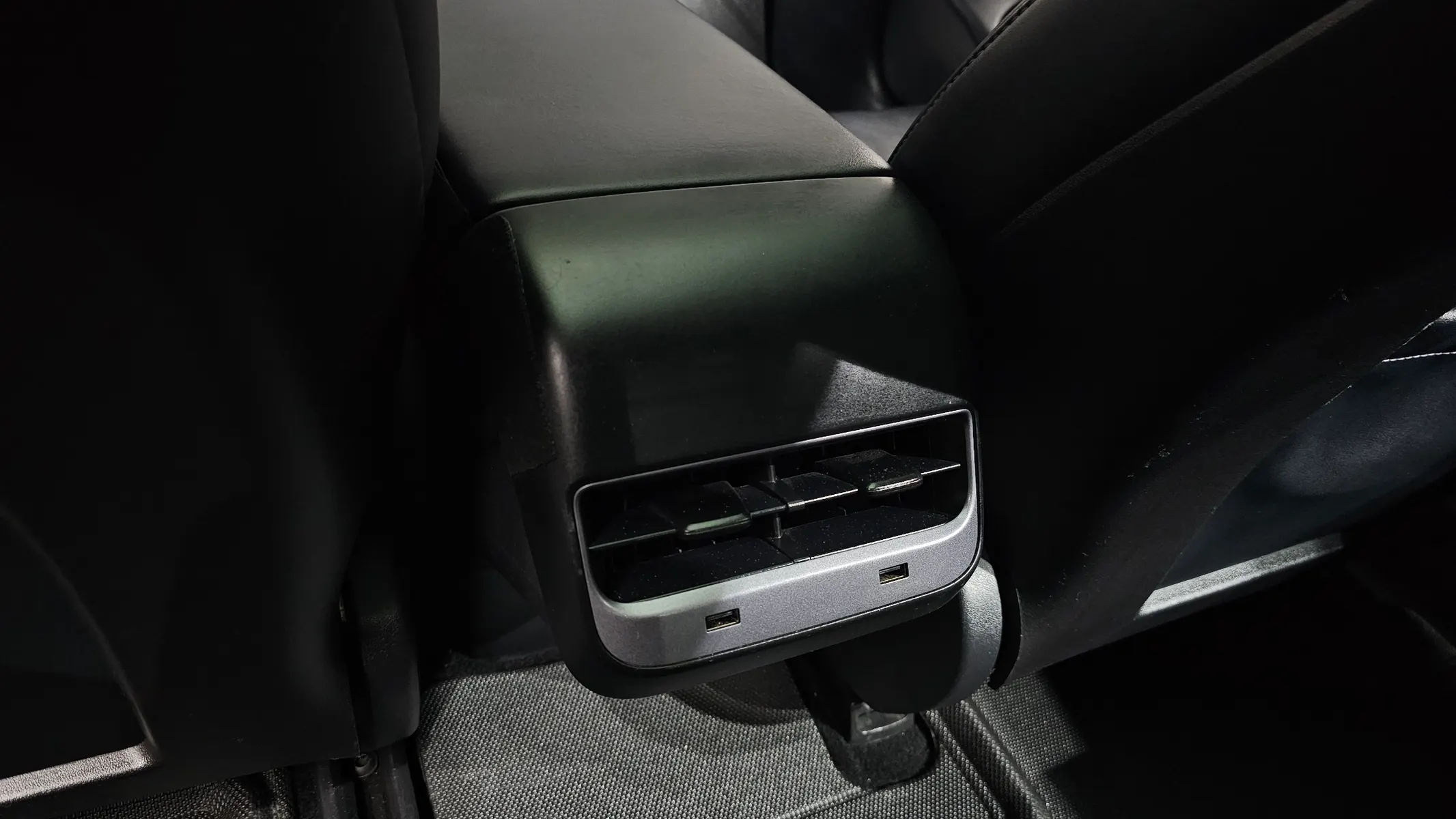 Tesla 3 AWD 2019 33/34