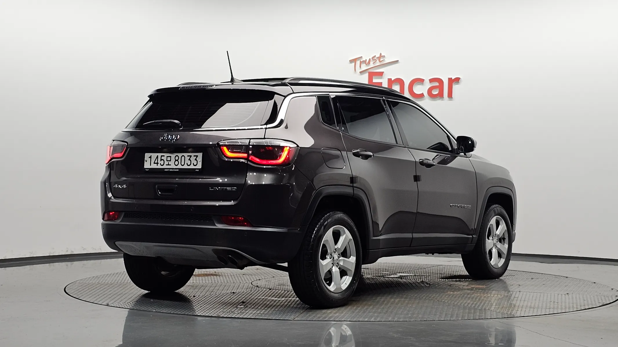 Jeep 2 2.4 AWD 2019 2/35