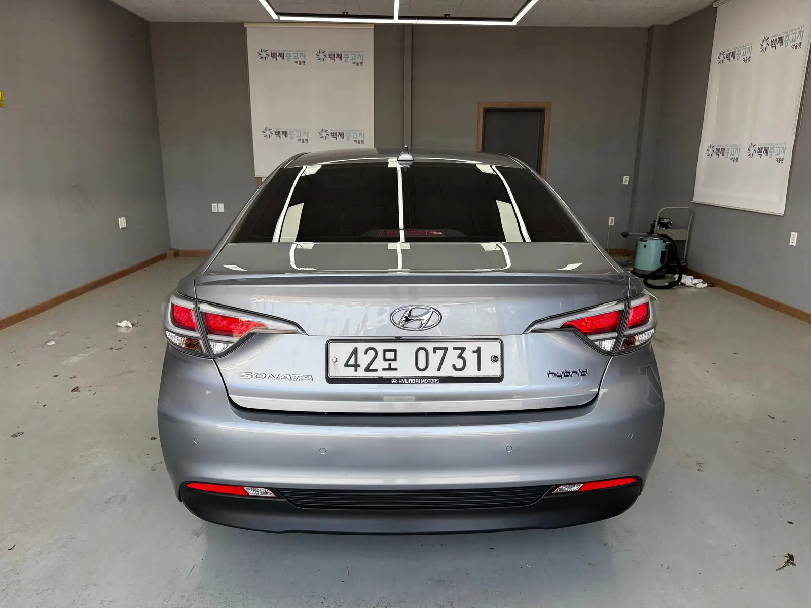 Hyundai LF 2.0 HEV 2016 3/5