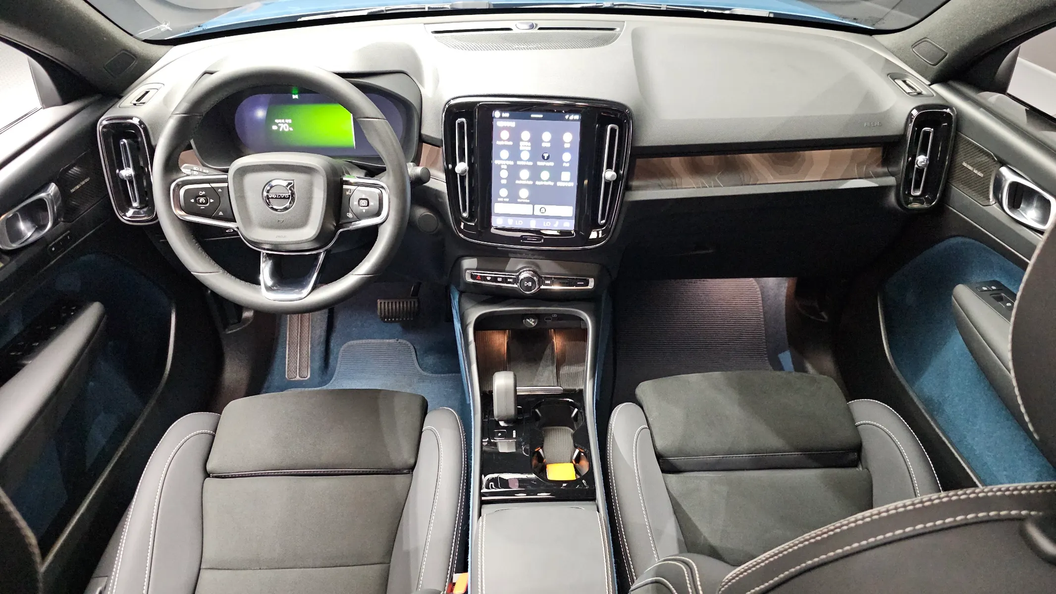 Volvo C40 2023 4/5