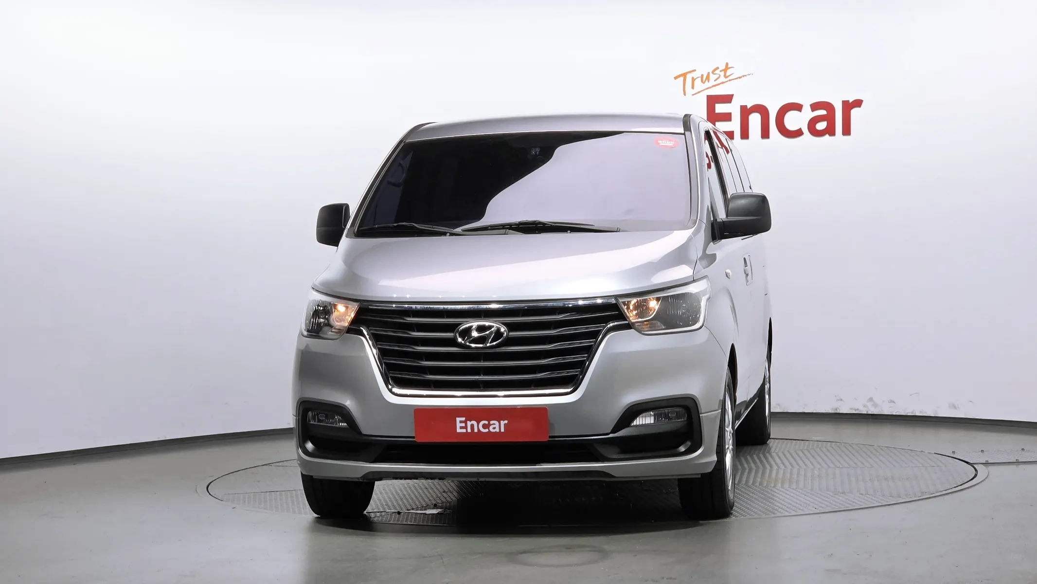 Hyundai 그랜드 스타렉스 11 2018 2/5