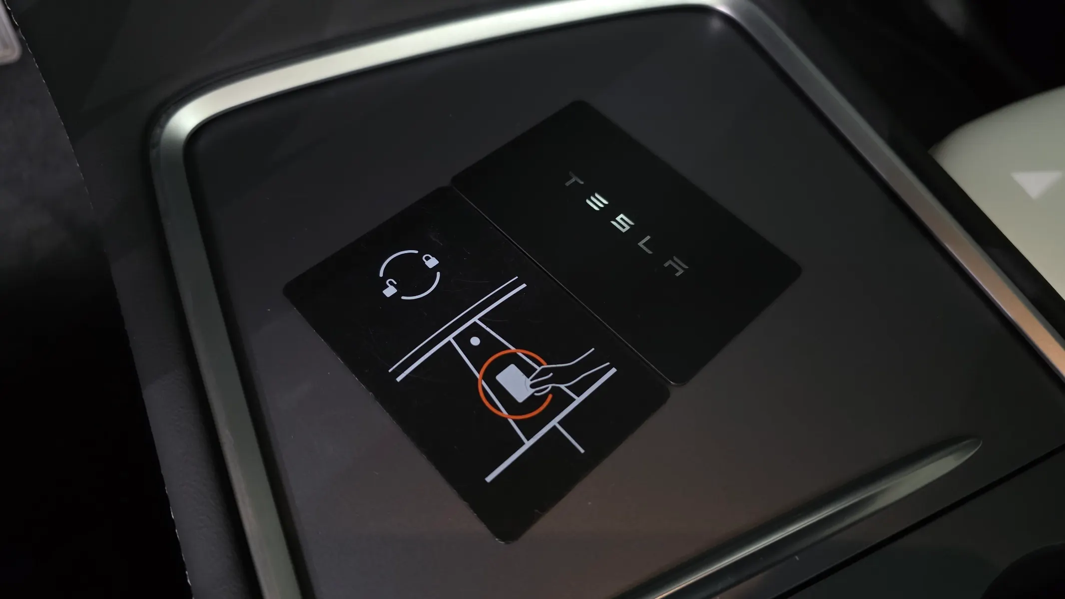 Tesla Y RWD 2023 30/31