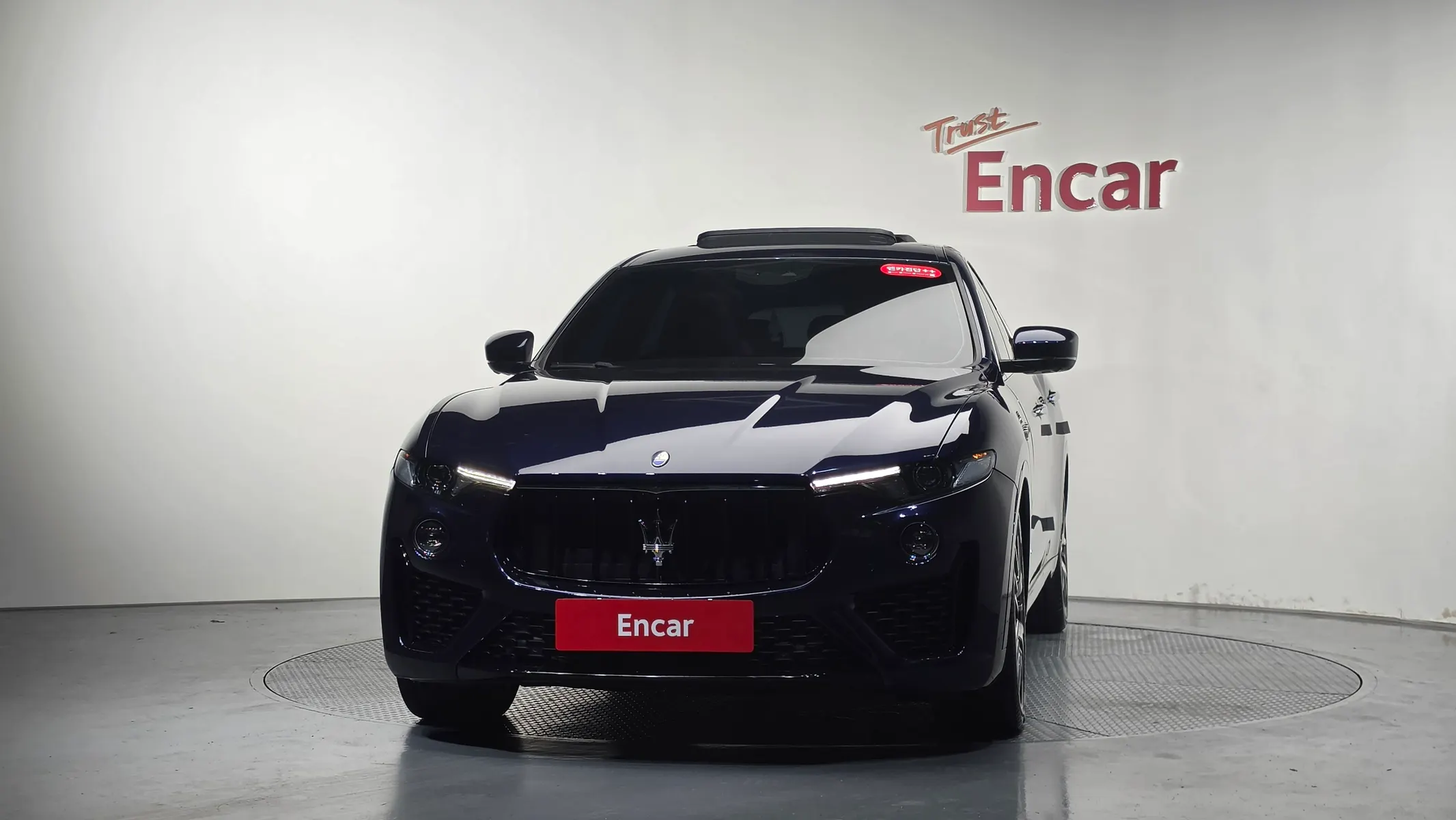 Maserati 르반떼 3.0 AWD 2019 2/5