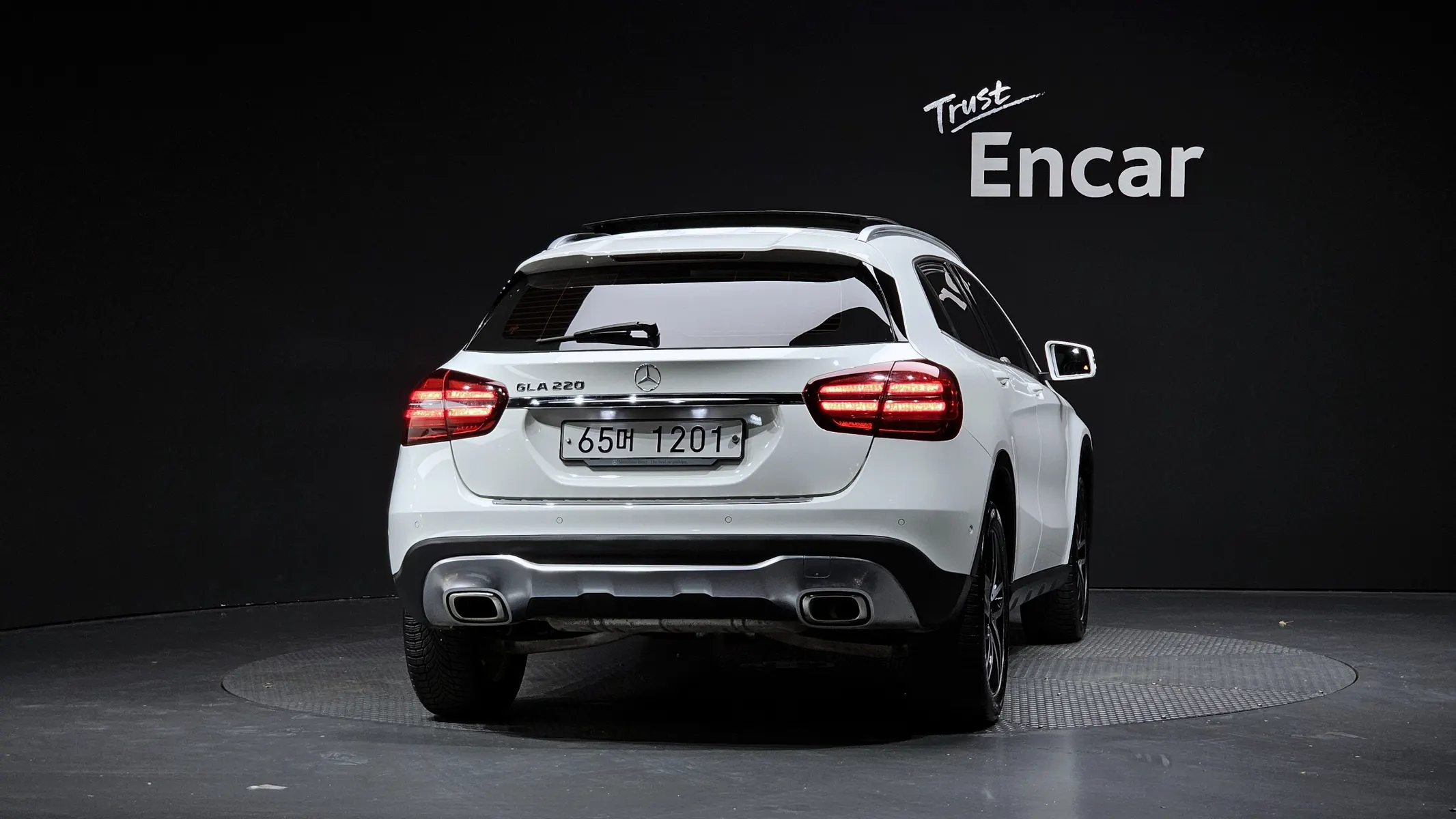 Mercedes-Benz GLA-Class X156 GLA220 2018 3/34