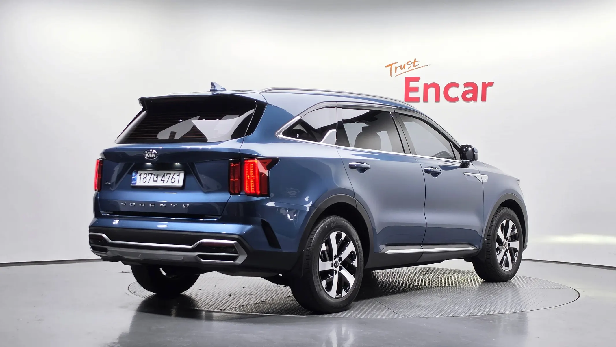 Kia 4 2.2 4WD 2021 2/33