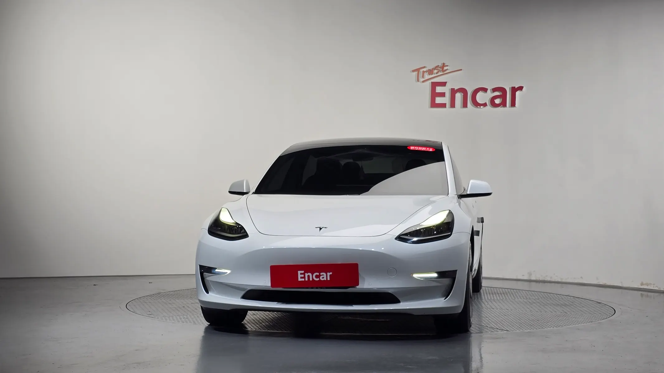 Tesla 3 AWD 2021 2/5
