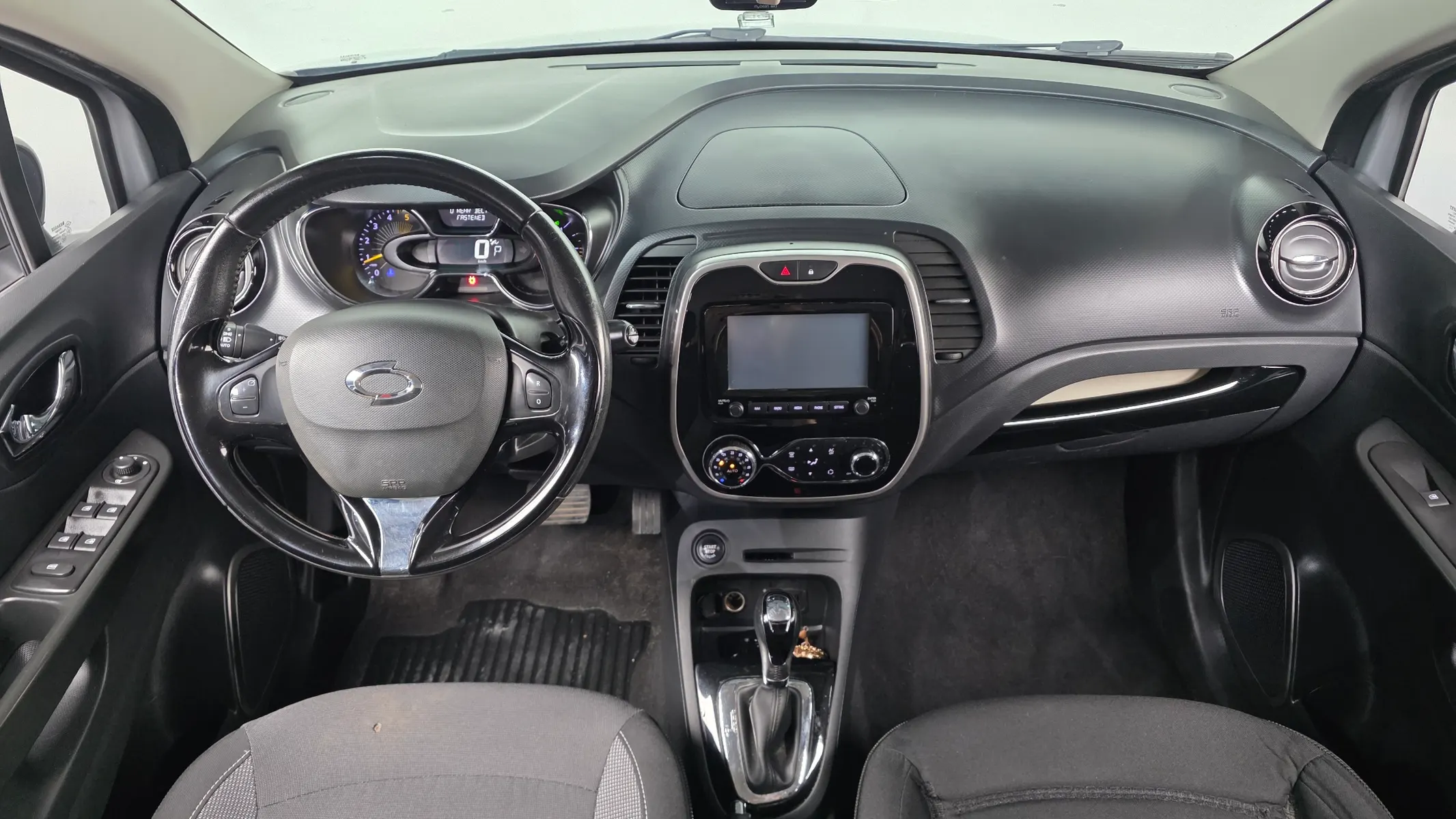 Renault Korea QM3 LE 2015 4/5