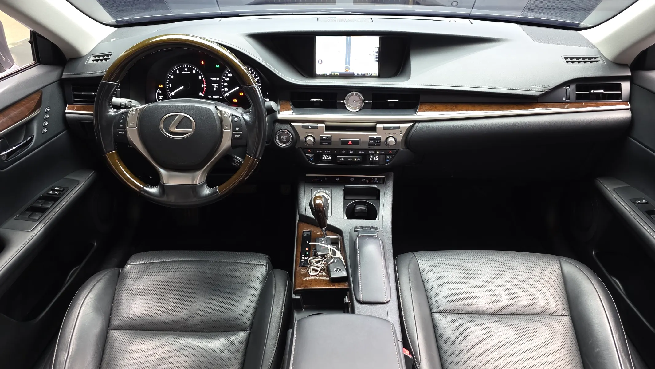 Lexus ES350 2015 4/5