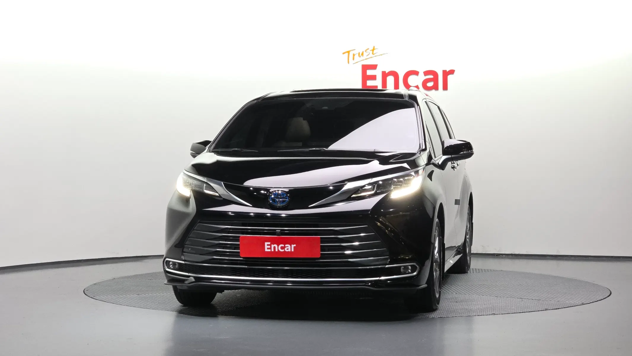 Toyota 4 2.5 AWD 2023 2/5