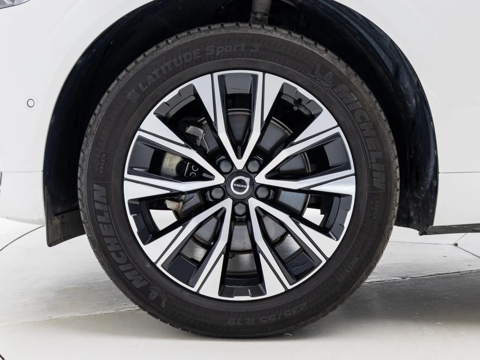 Volvo XC60 2 B5 2023 4/5