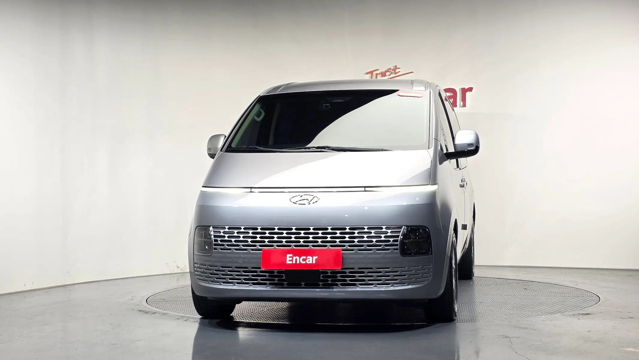 Hyundai Staria L3.5 3 2023 2/5