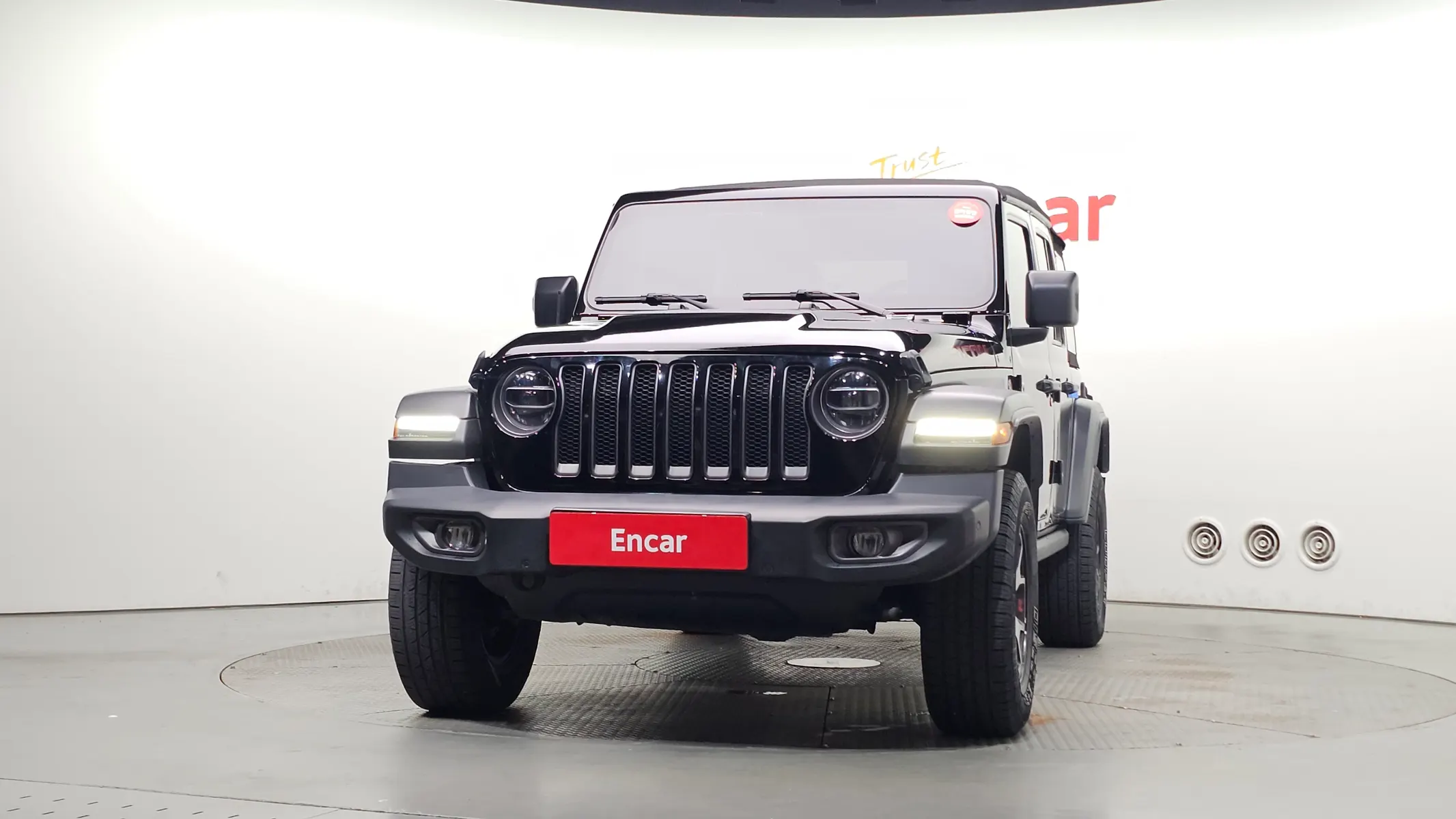 Jeep (JL) 2.0 4 2018 2/5