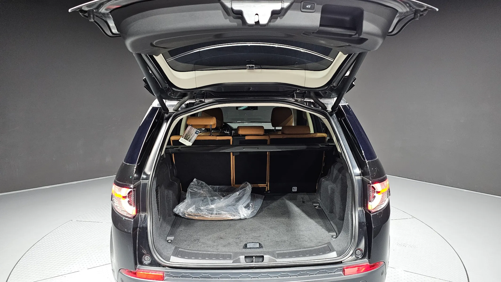 Land Rover 디스커버리 스포츠 2.0 TD4 HSE 2018 33/34