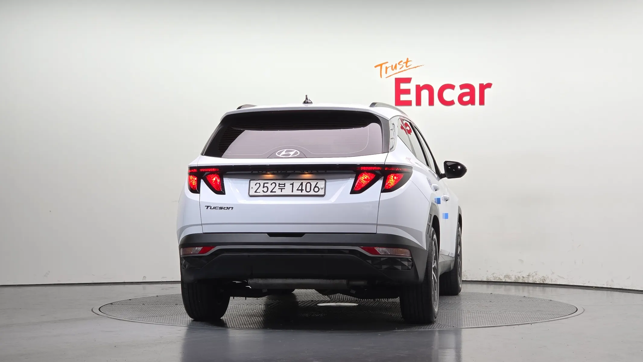 Hyundai (NX4) 2WD 2022 3/5